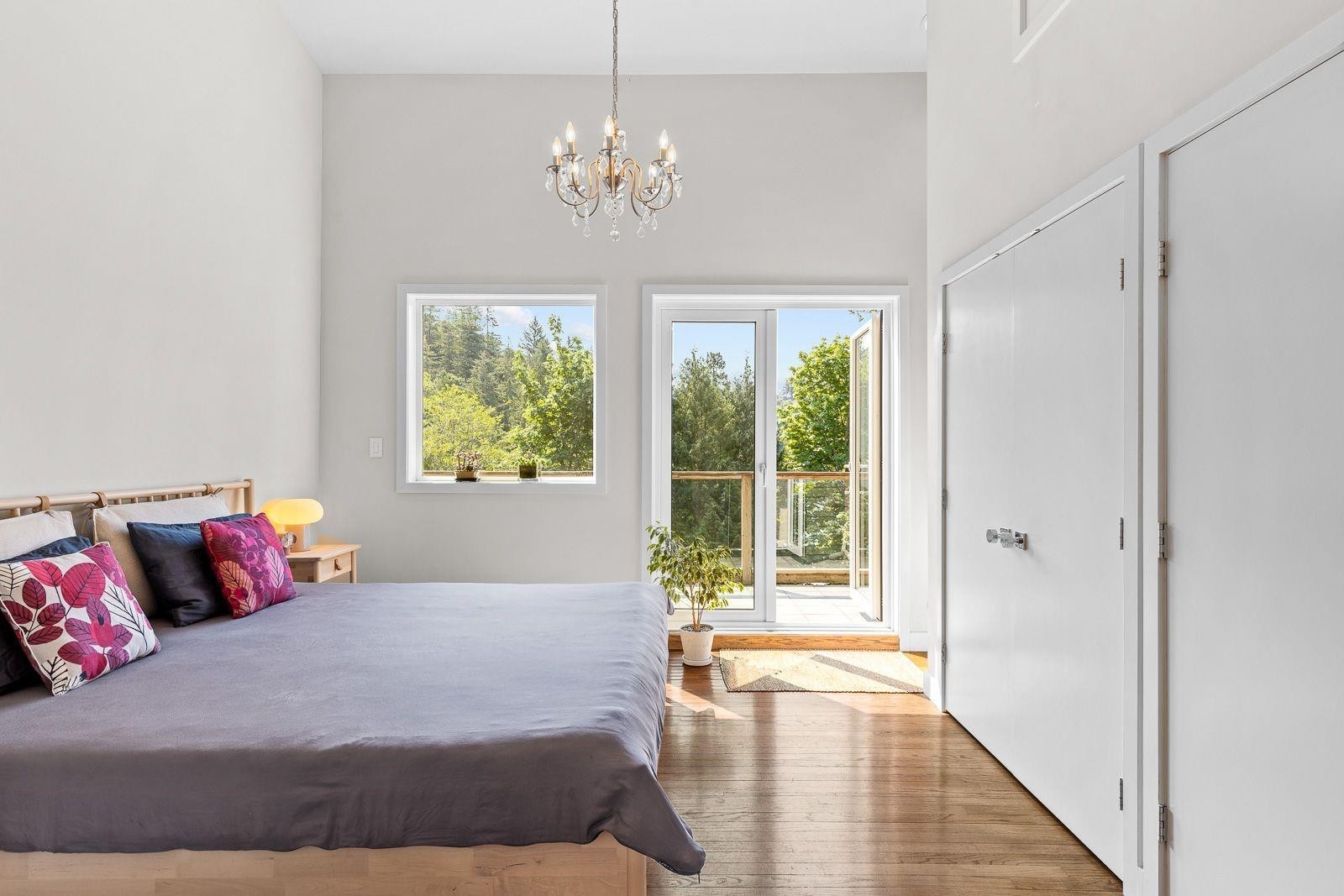 6965 Marine Drive, West Vancouver, BC