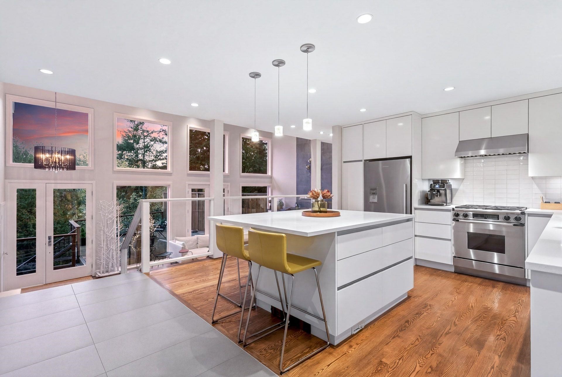 6965 Marine Drive, West Vancouver, BC