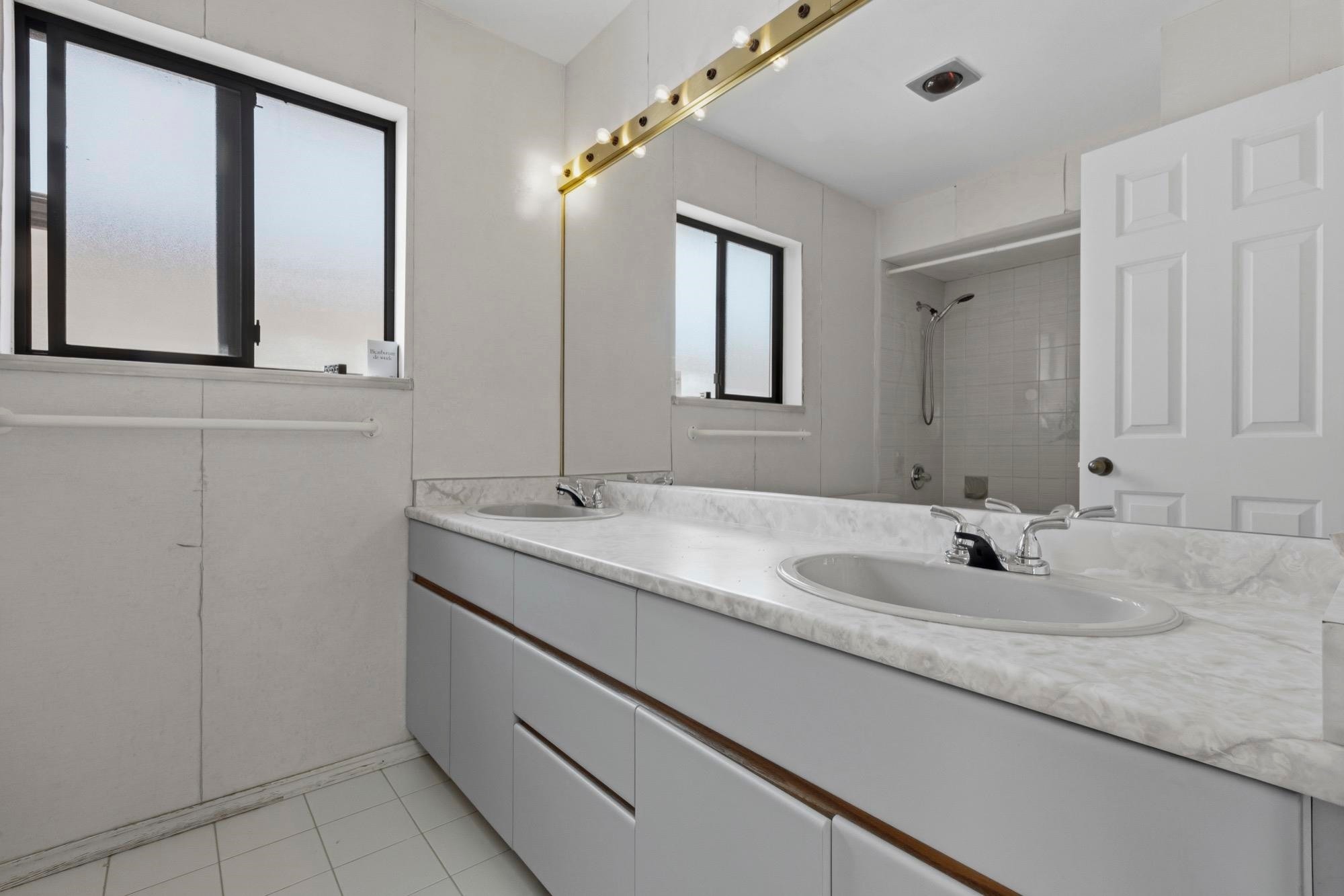 2778 47Th Avenue E, Vancouver, BC