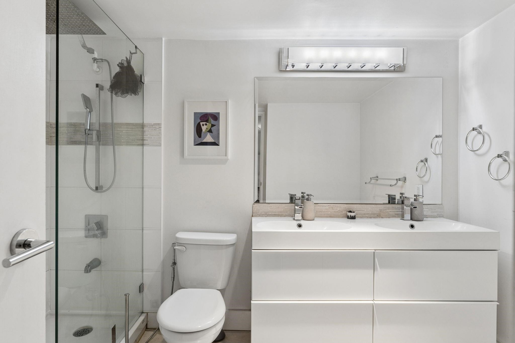 905-2024 Fullerton Avenue, North Vancouver, BC