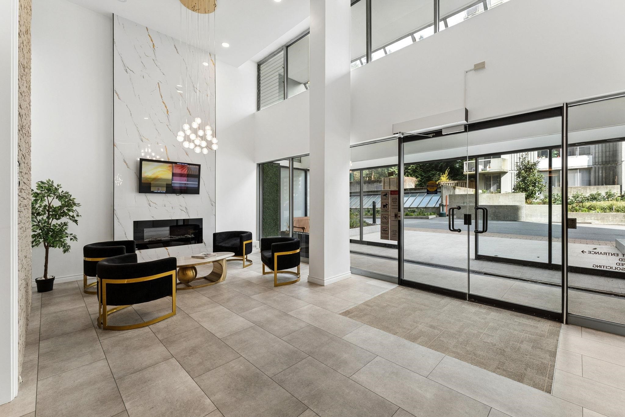 905-2024 Fullerton Avenue, North Vancouver, BC