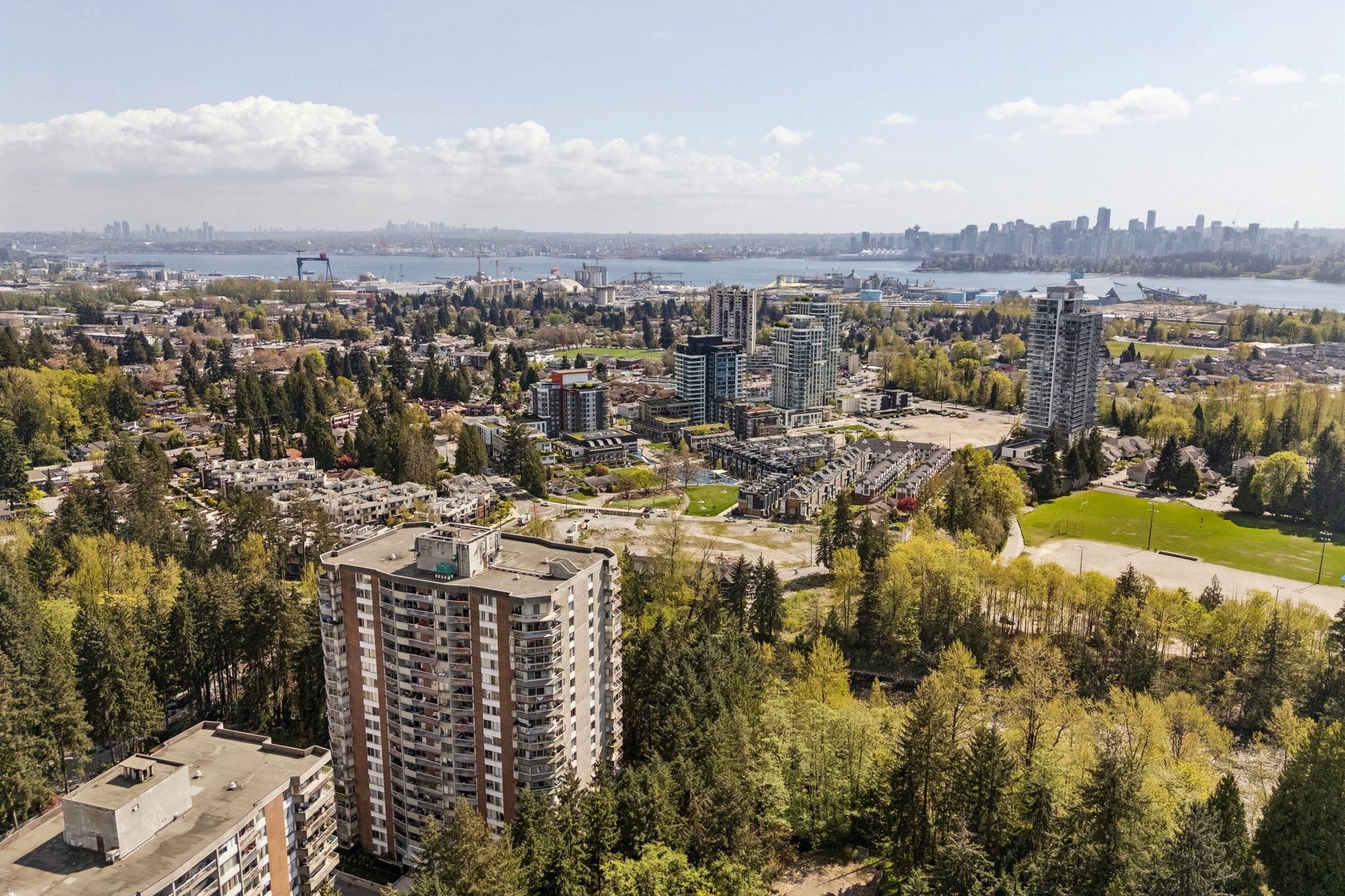 905-2024 Fullerton Avenue, North Vancouver, BC