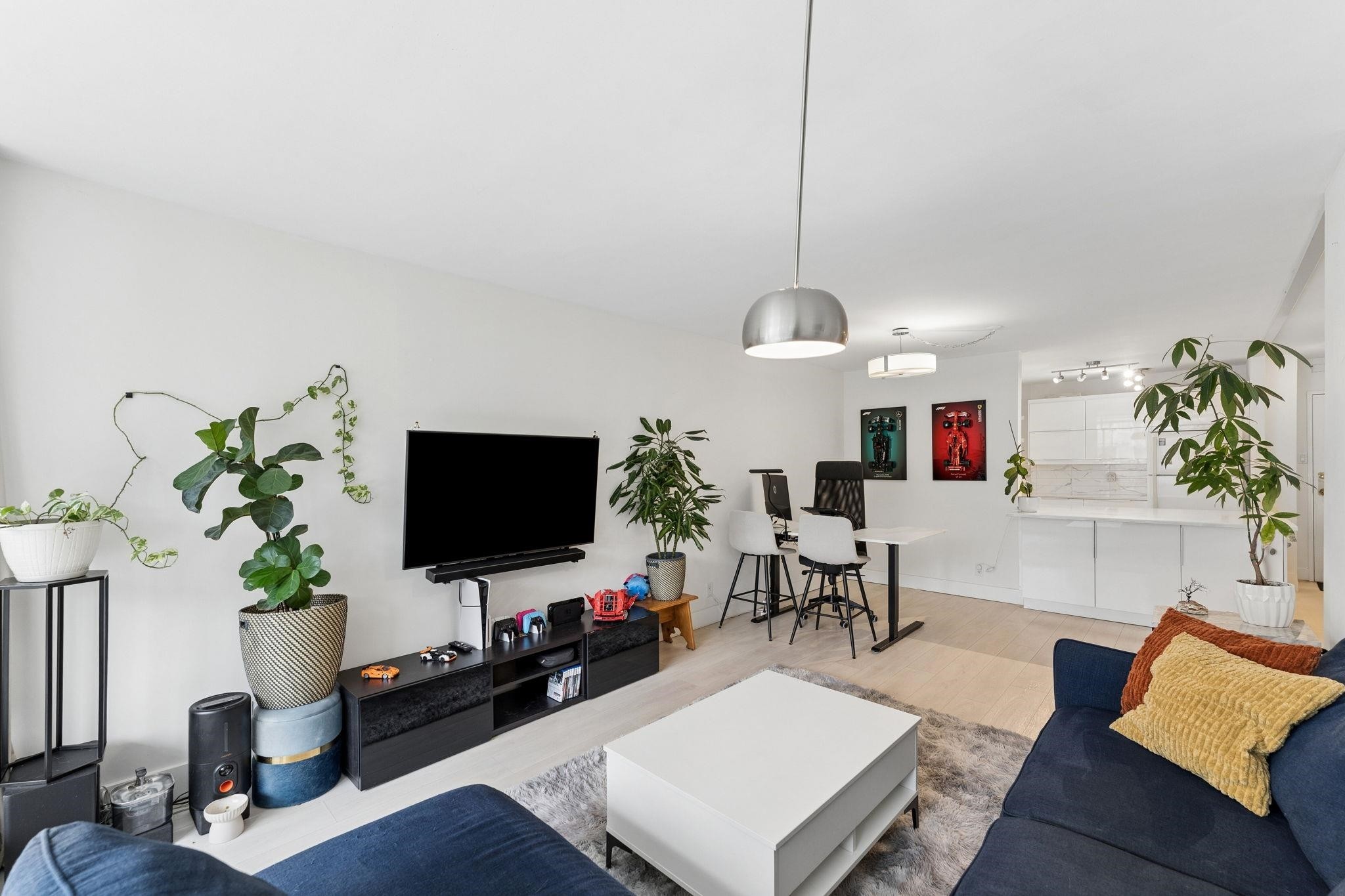 905-2024 Fullerton Avenue, North Vancouver, BC