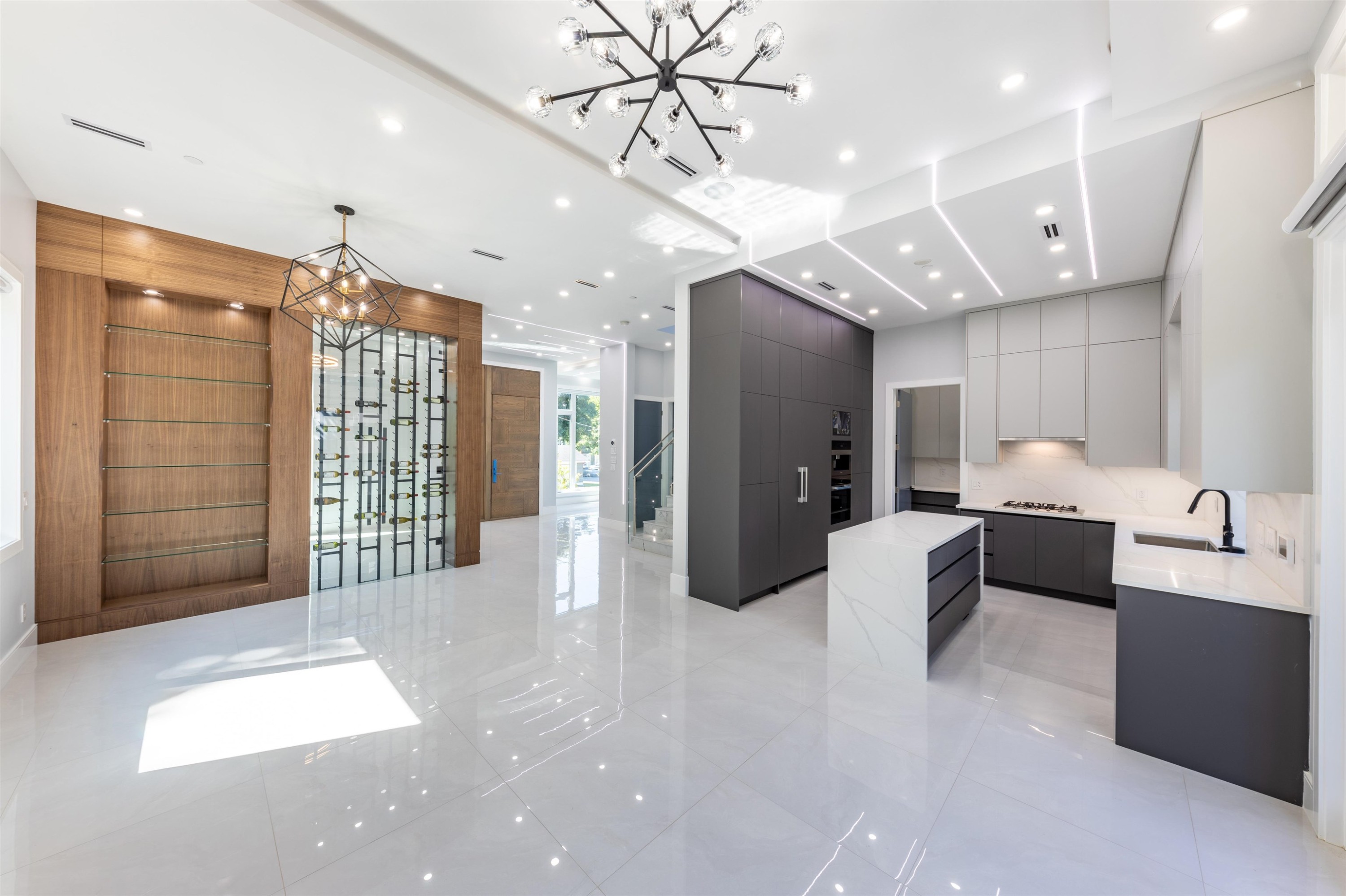 3587 Mayfair Avenue, Vancouver, BC