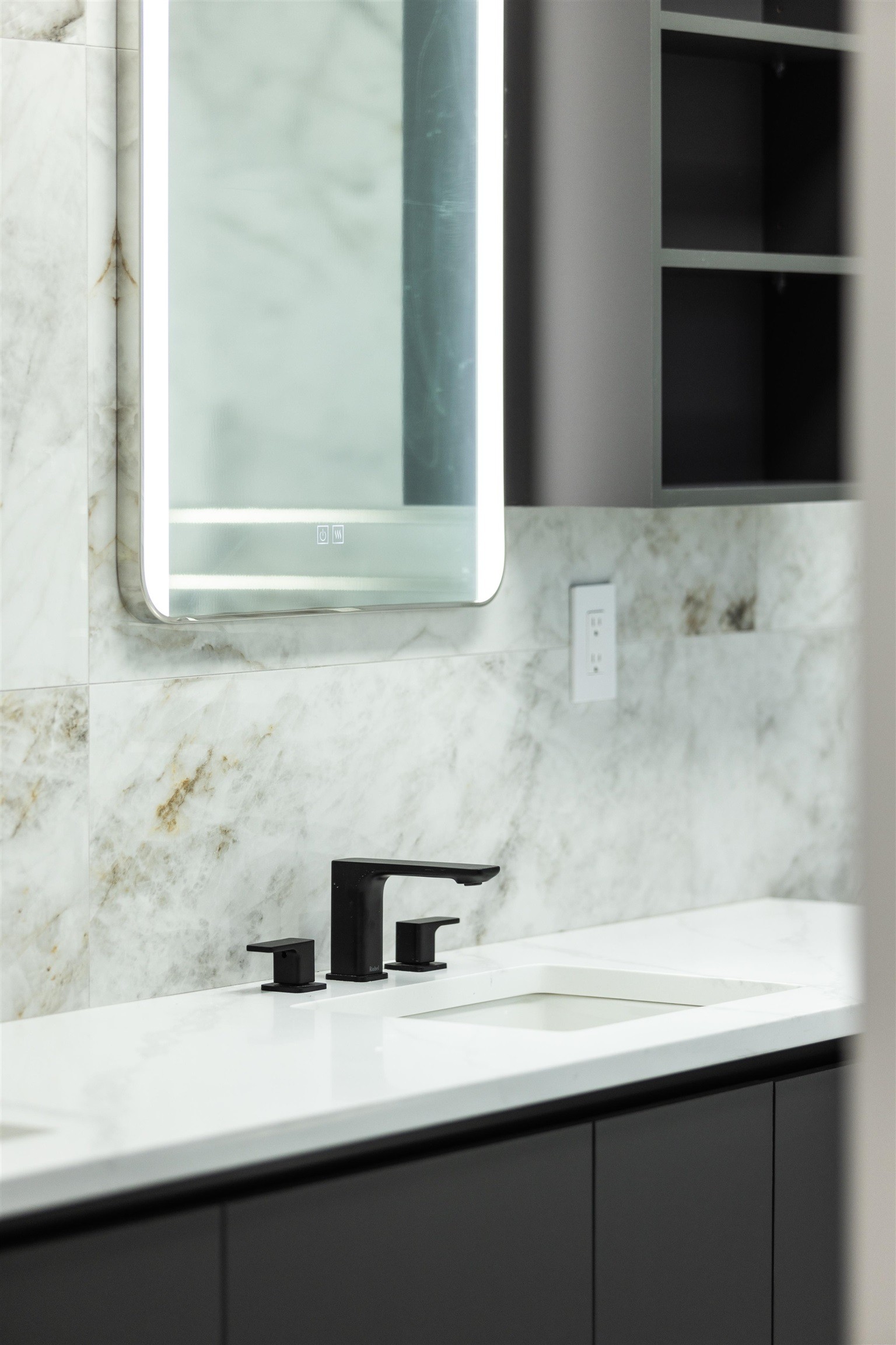 3587 Mayfair Avenue, Vancouver, BC