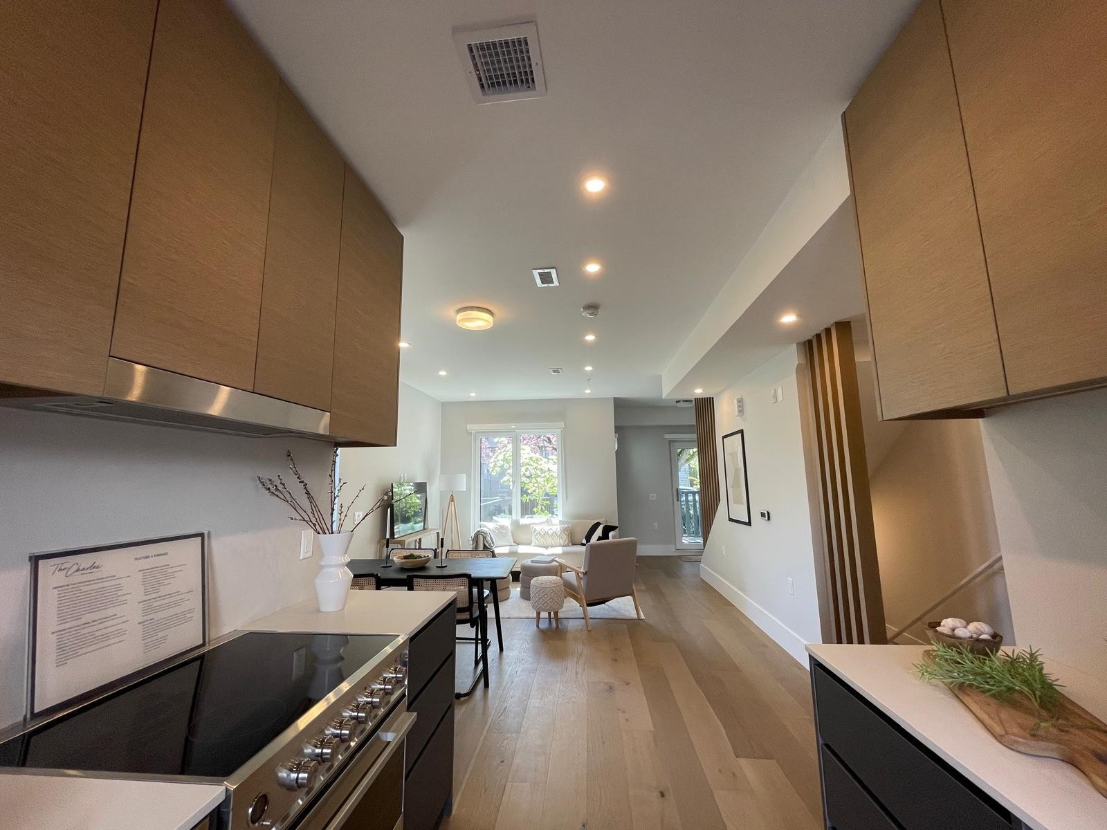 1341 21St Avenue E, Vancouver, BC