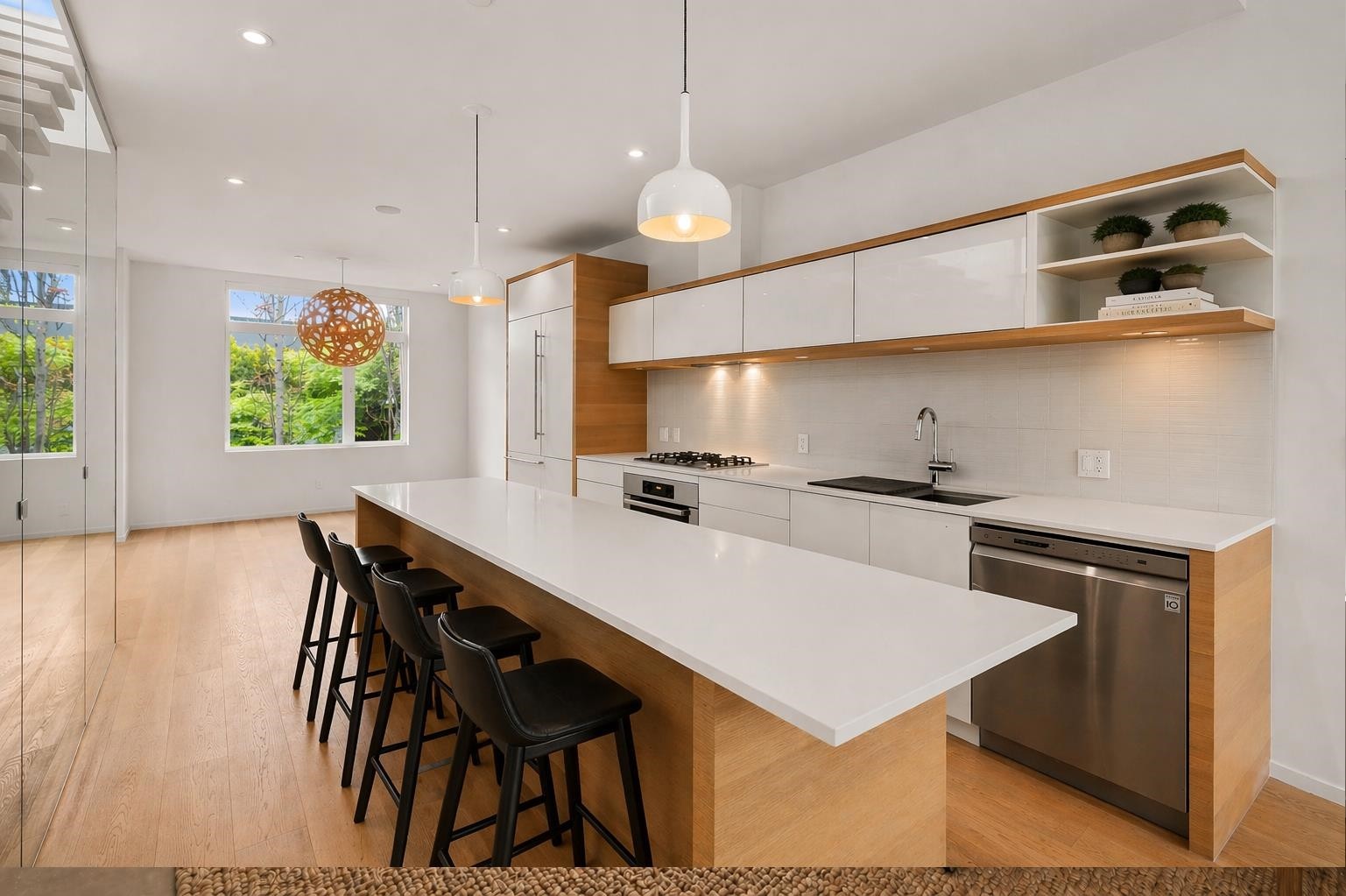 1889 2Nd Avenue W, Vancouver, BC