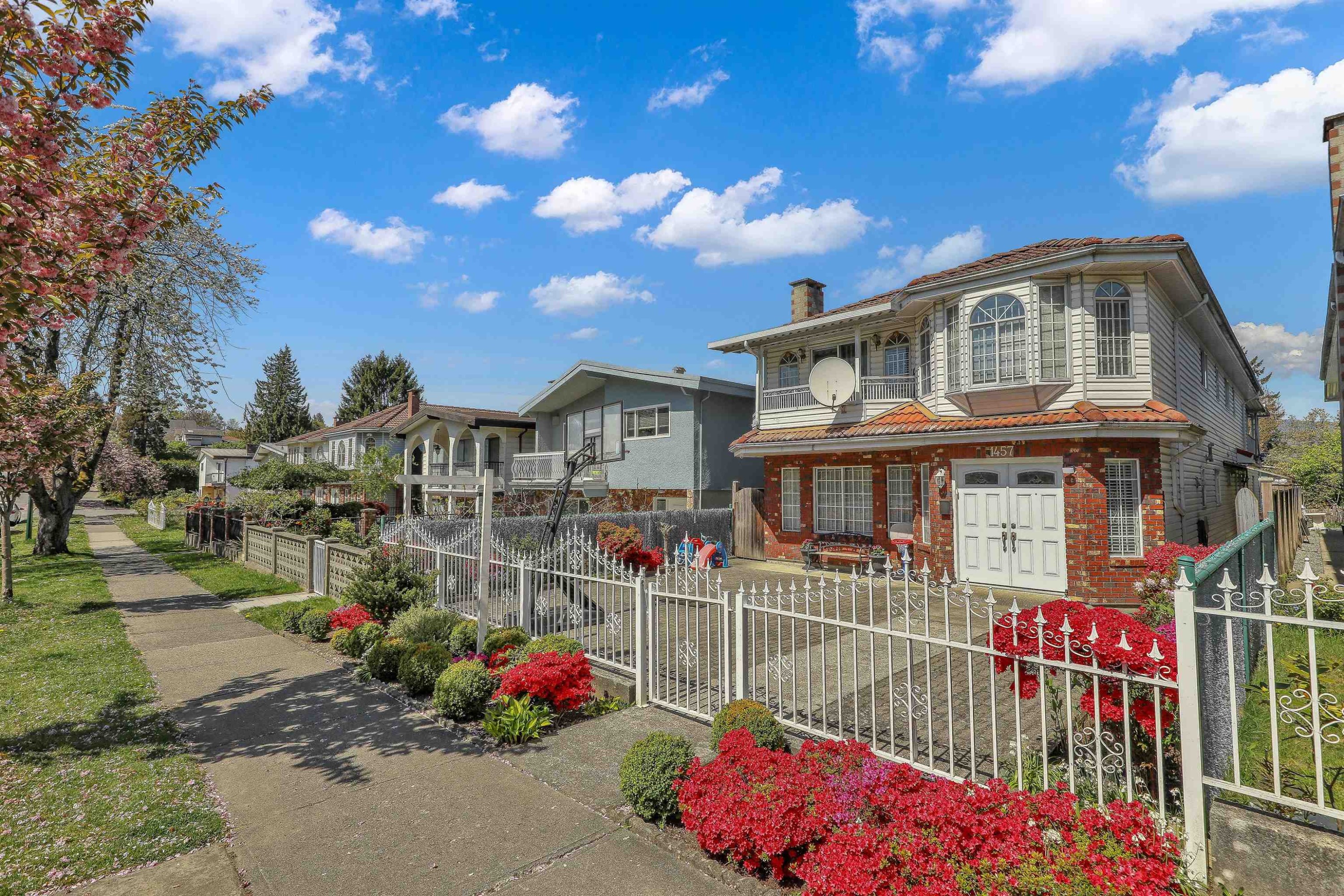 1457 18Th Avenue E, Vancouver, BC