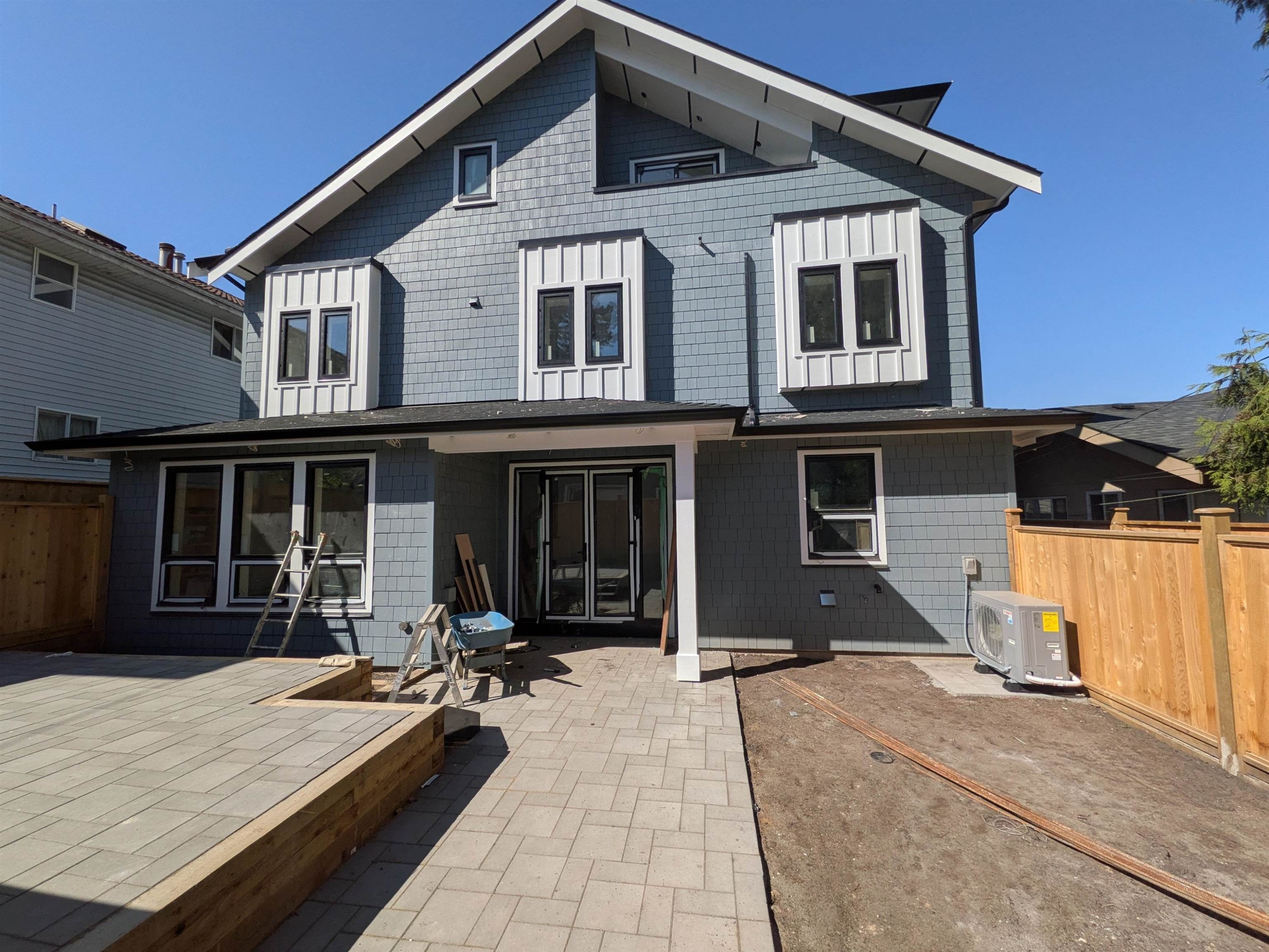 918 16Th Avenue E, Vancouver, BC