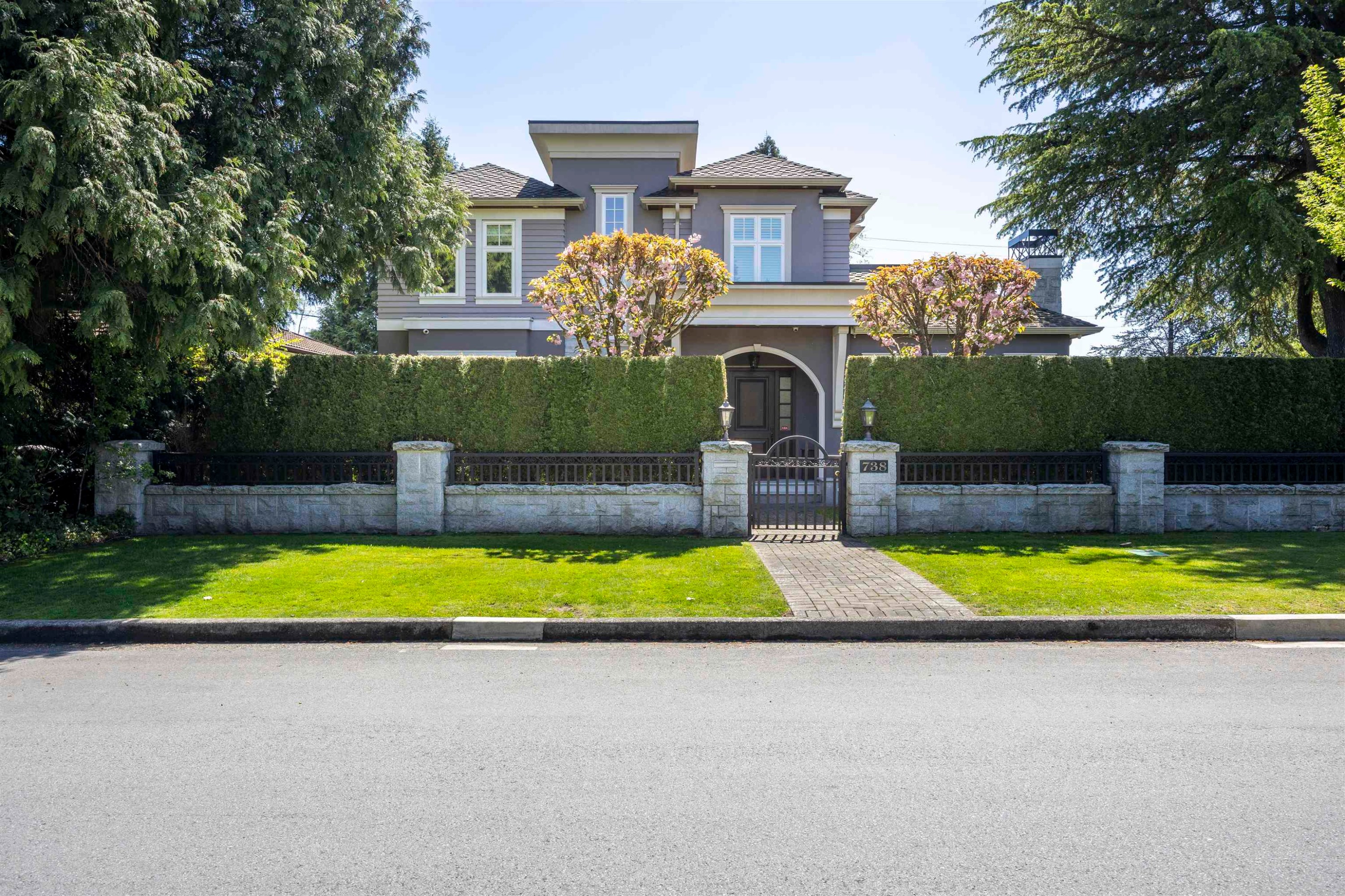 738 54Th Avenue W, Vancouver, BC