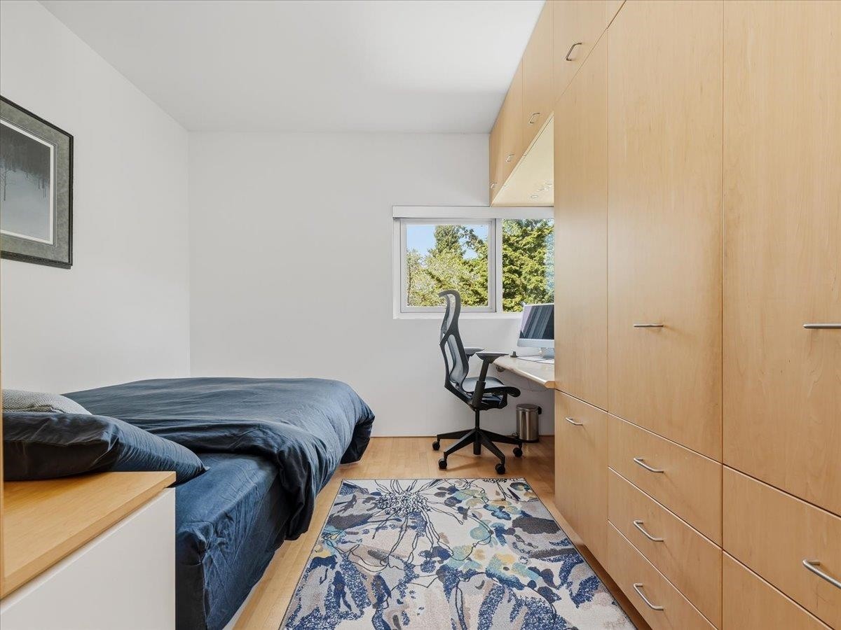 4056 36Th Avenue W, Vancouver, BC
