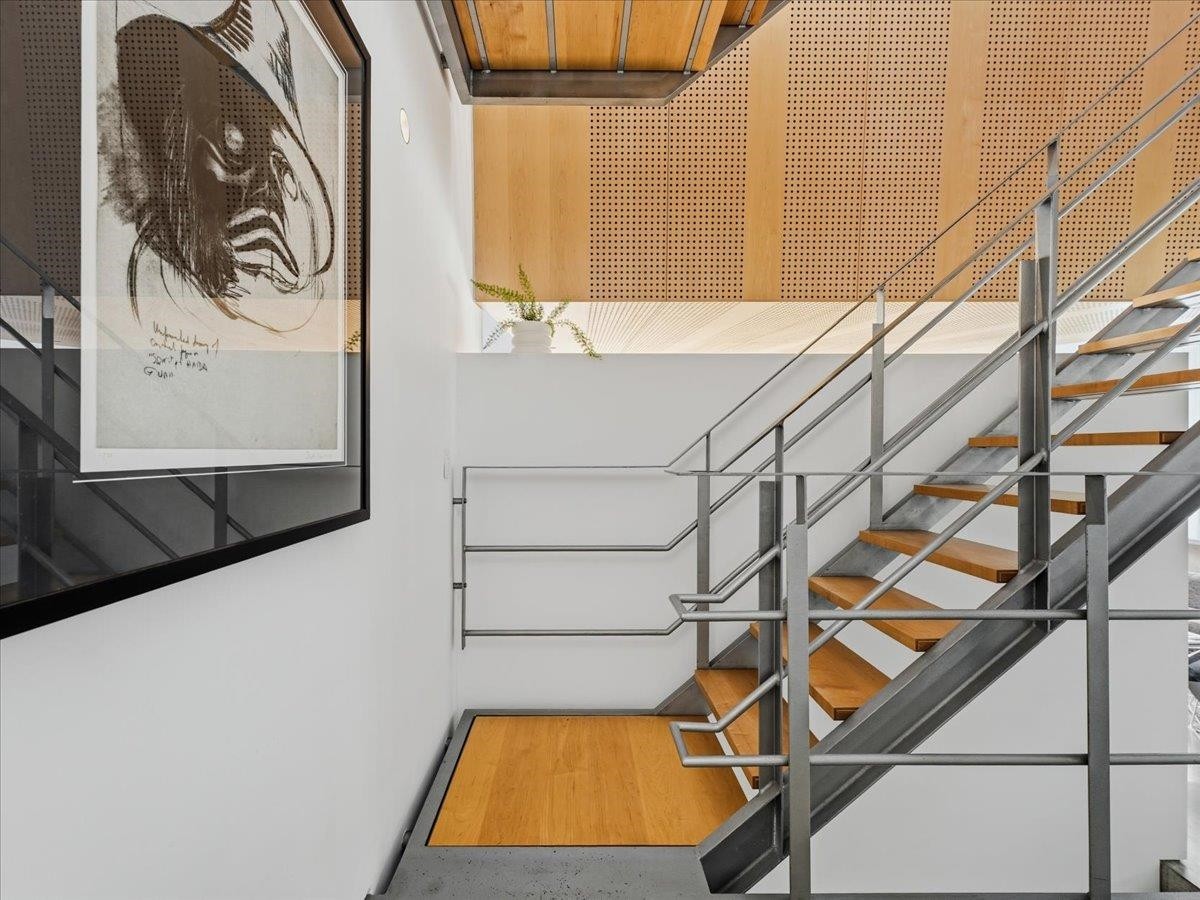 4056 36Th Avenue W, Vancouver, BC