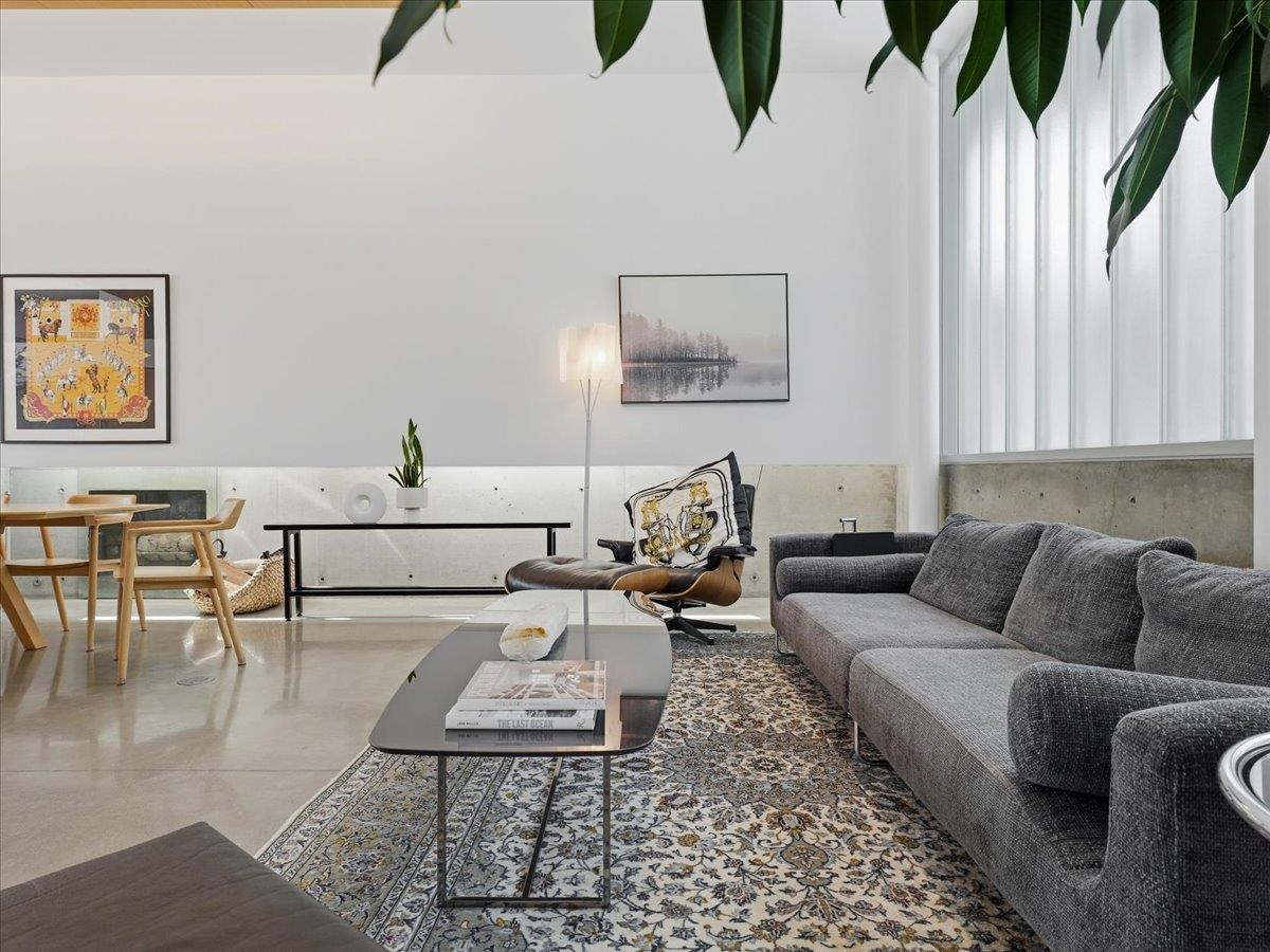 4056 36Th Avenue W, Vancouver, BC