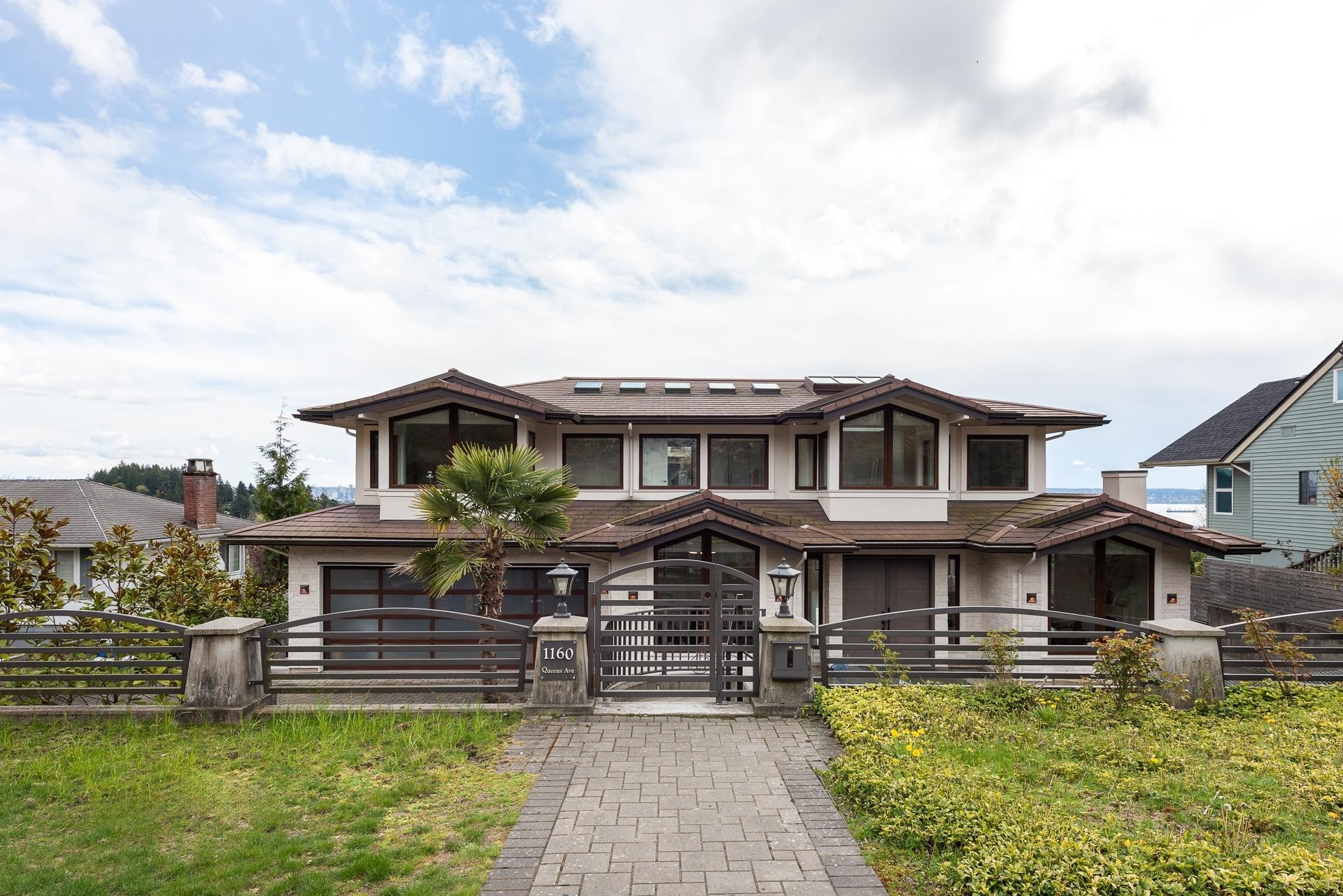 1160 Queens Avenue, West Vancouver, BC