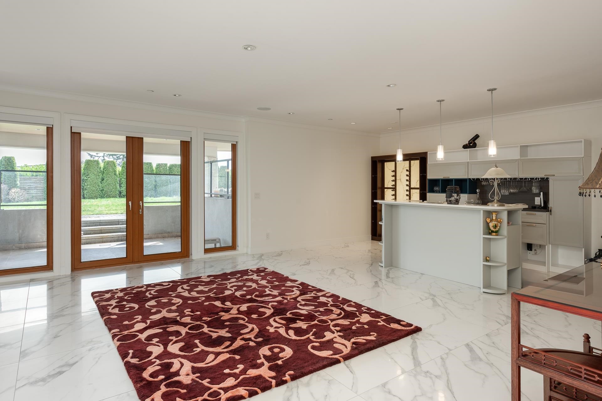 1160 Queens Avenue, West Vancouver, BC