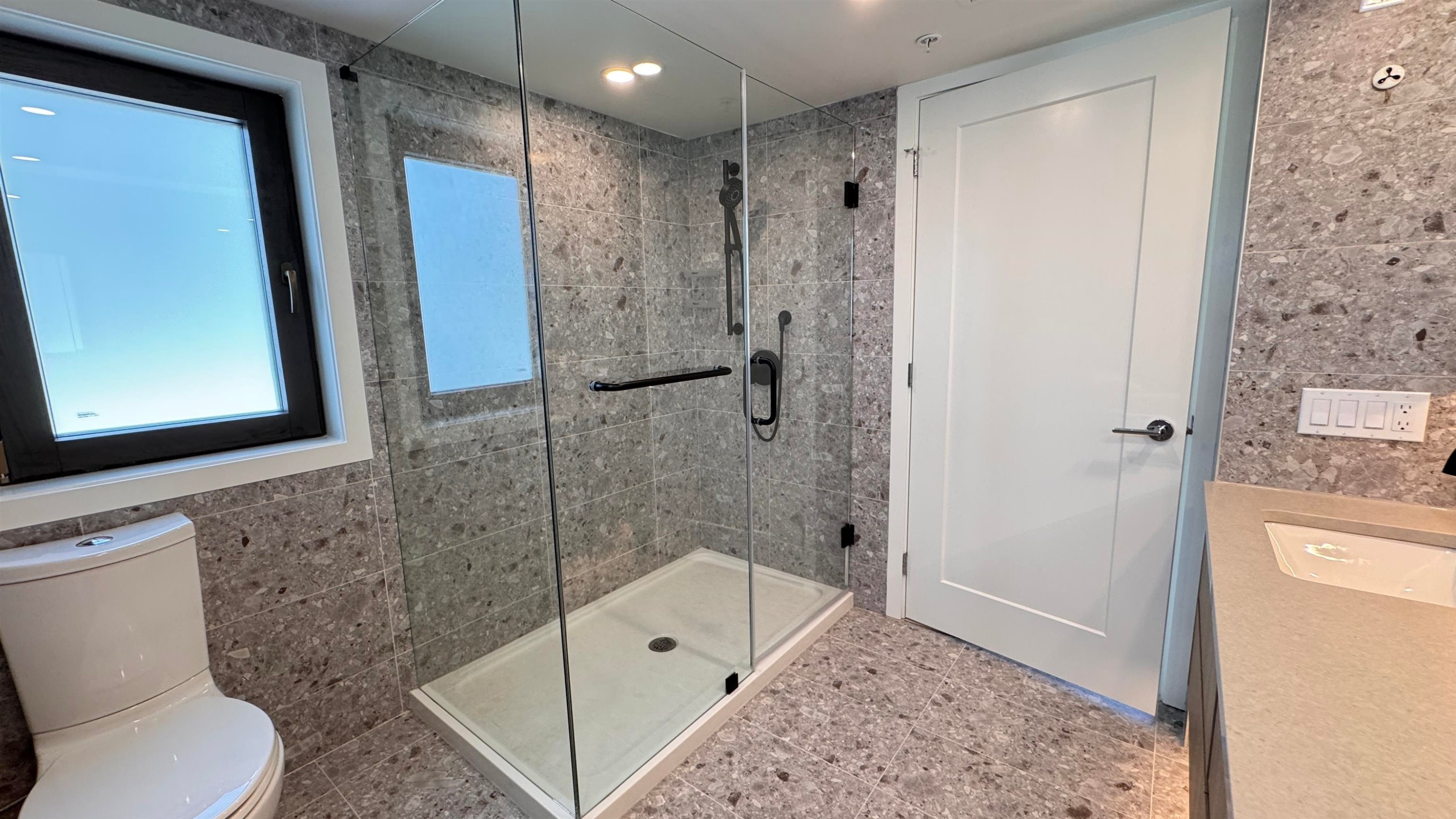 6258 Oak Street, Vancouver, BC