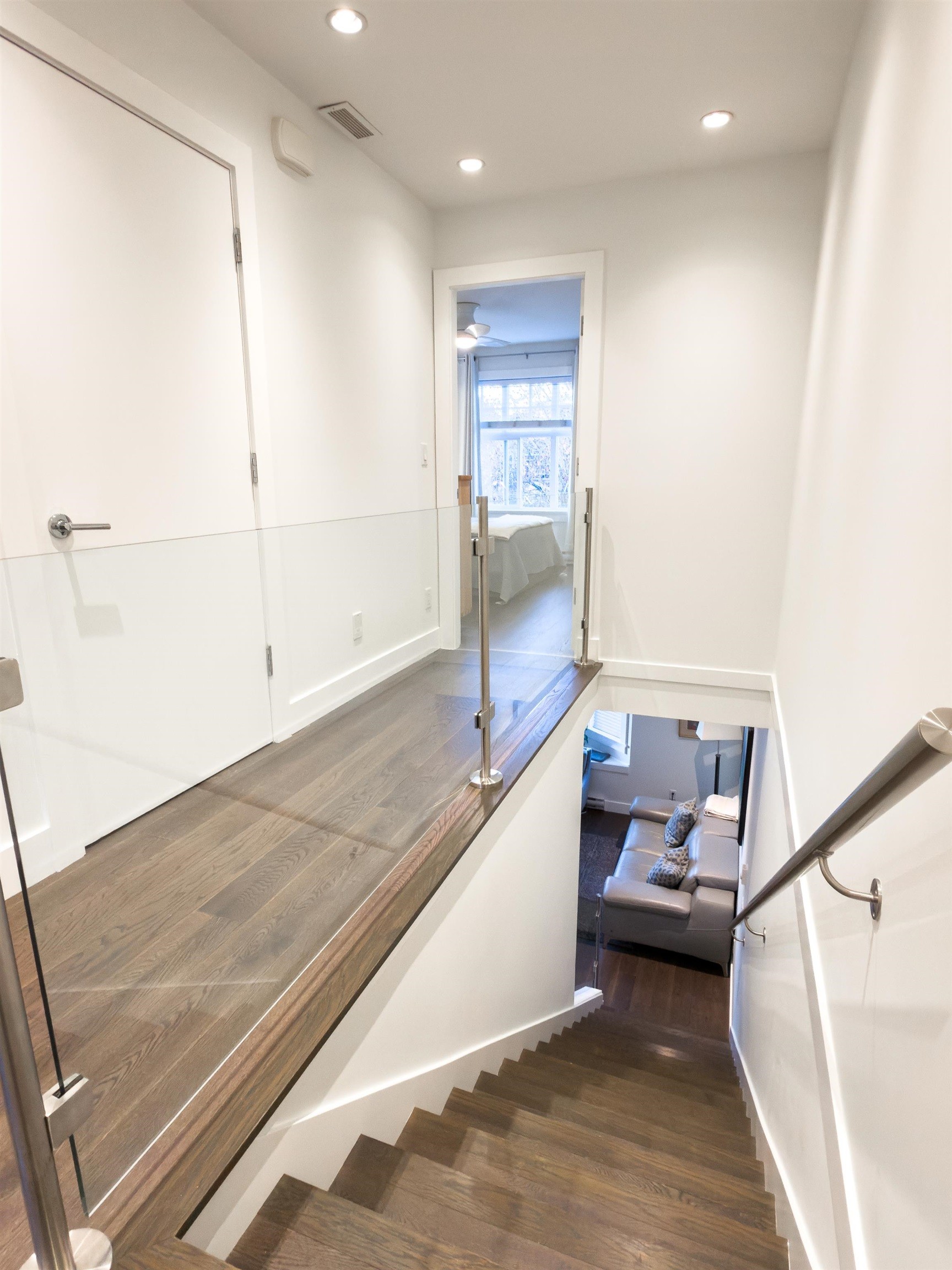 922 15Th Avenue W, Vancouver, BC