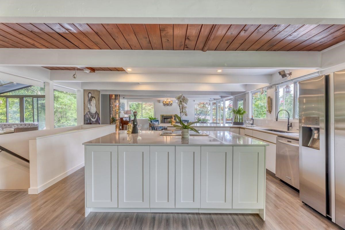 466 Kings Road E, North Vancouver, BC