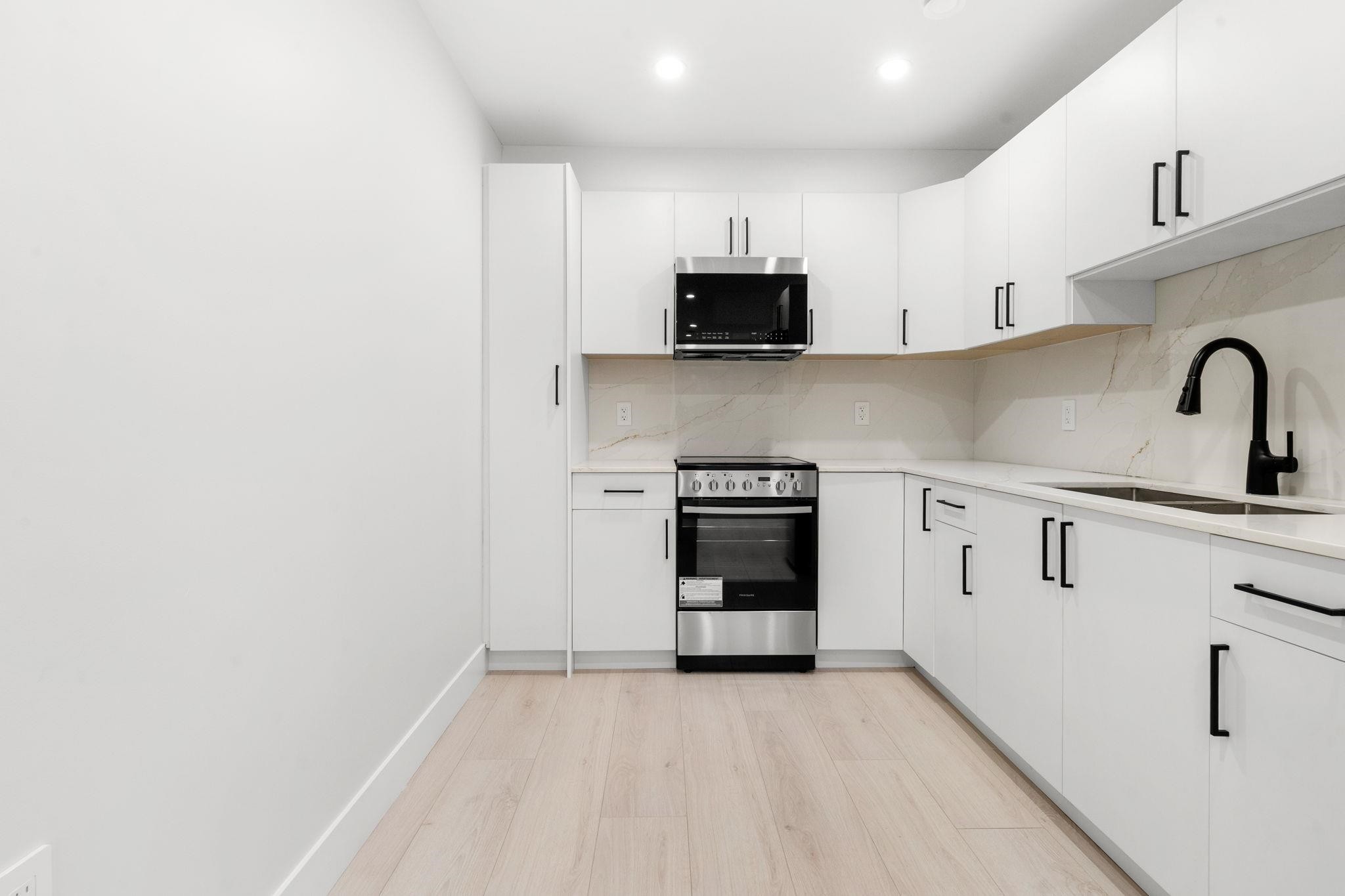 3274 44Th Avenue E, Vancouver, BC