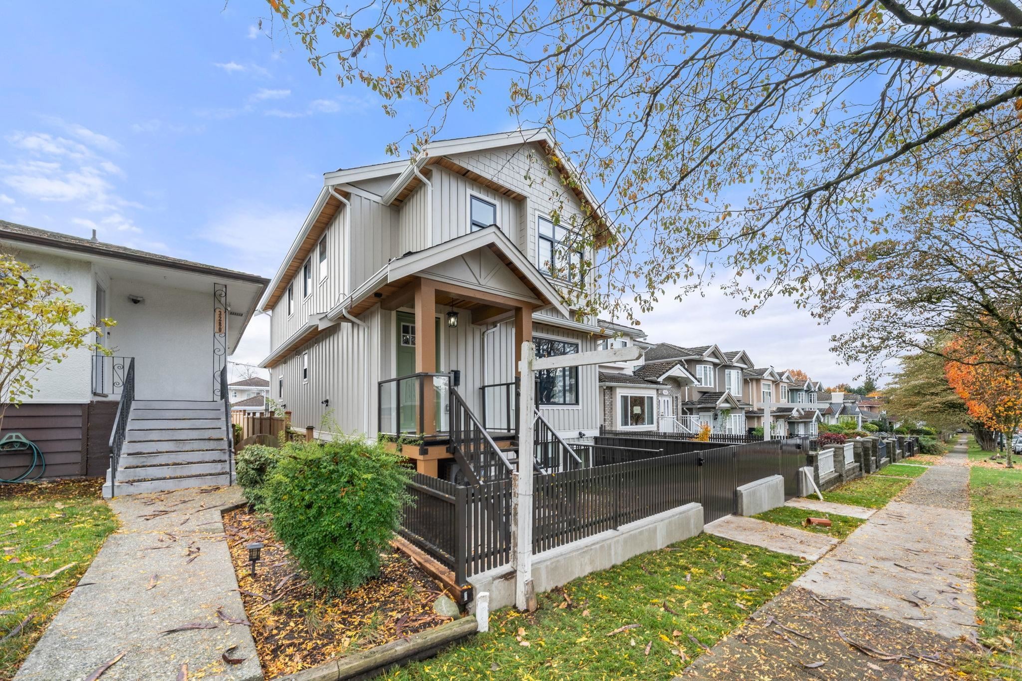3274 44Th Avenue E, Vancouver, BC