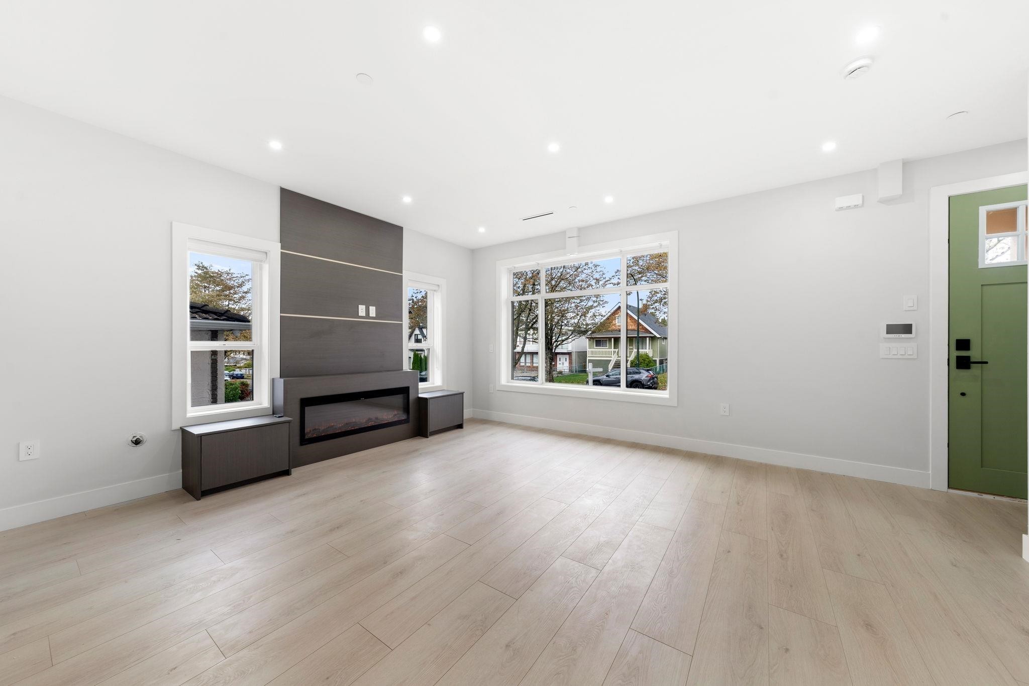 3274 44Th Avenue E, Vancouver, BC