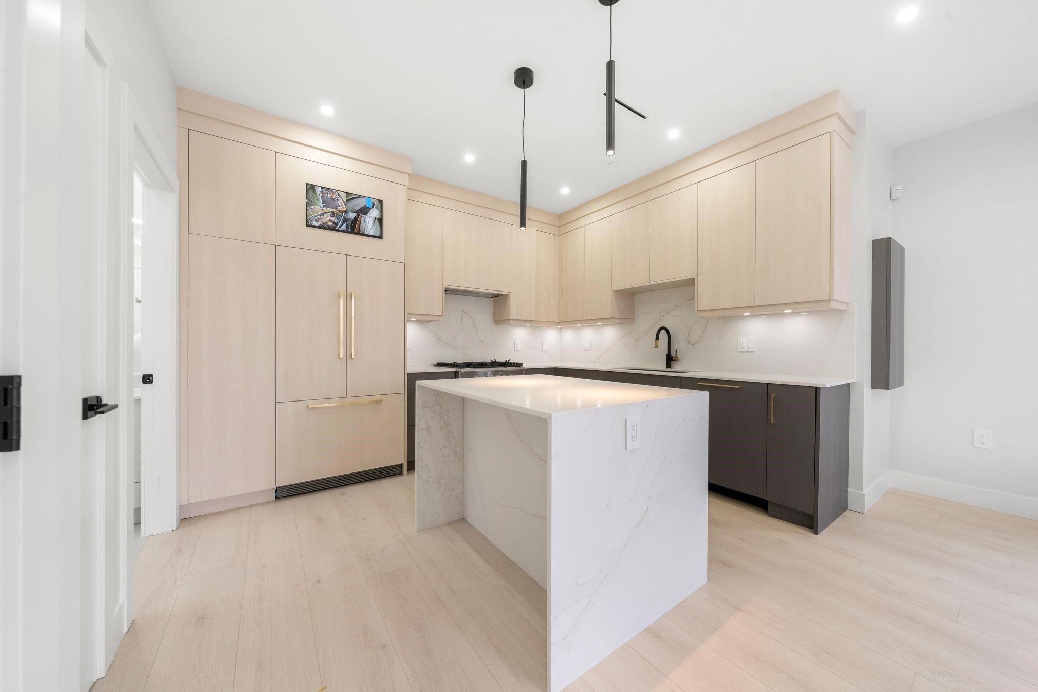 3274 44Th Avenue E, Vancouver, BC