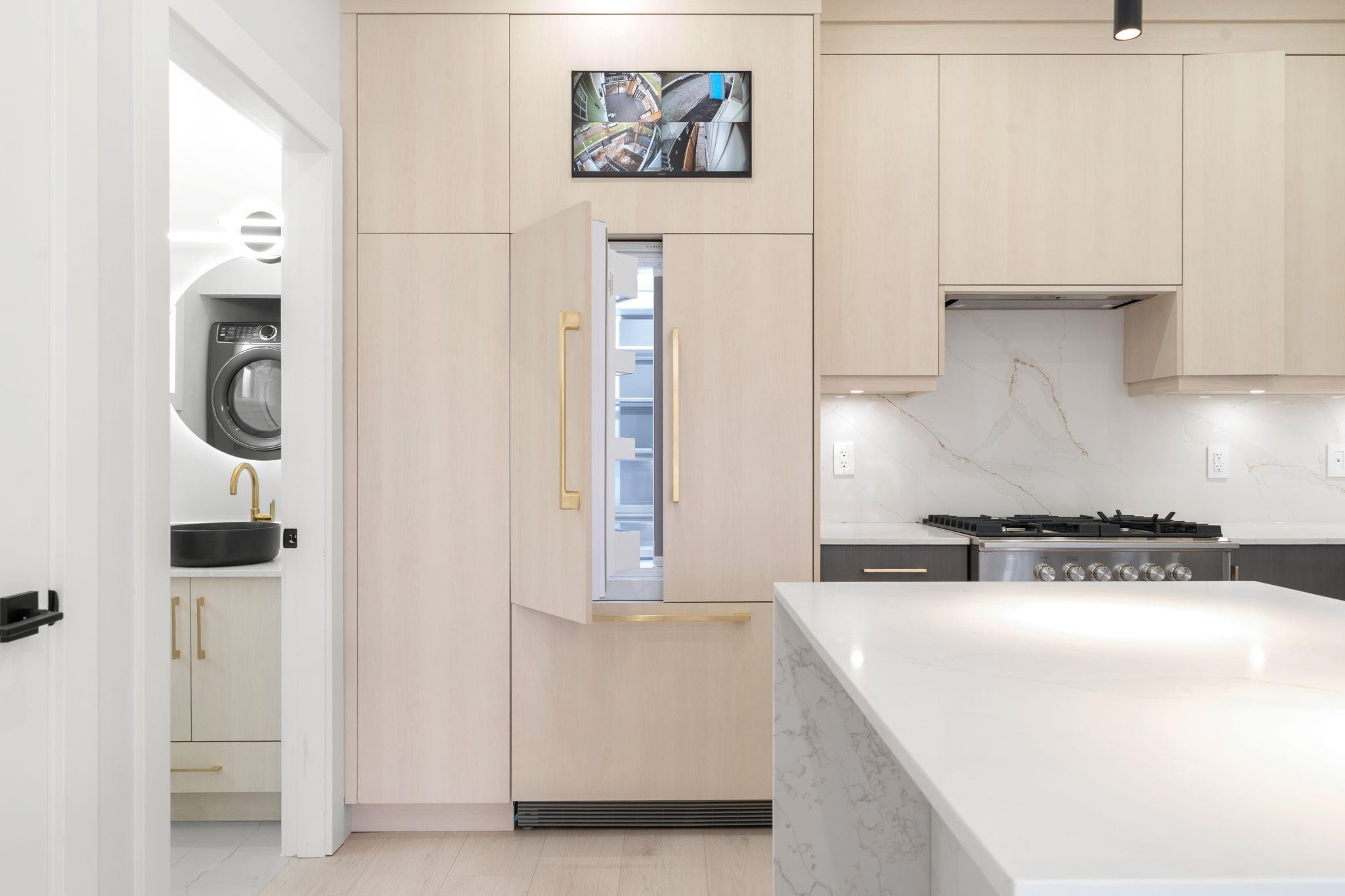 3274 44Th Avenue E, Vancouver, BC