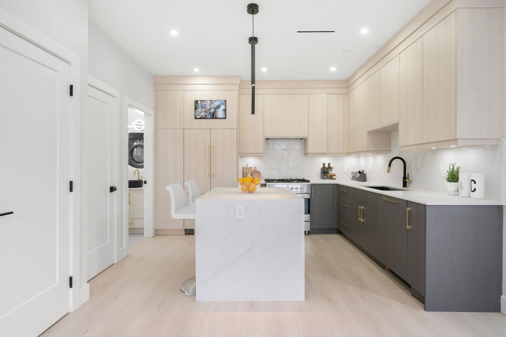 3274 44Th Avenue E, Vancouver, BC