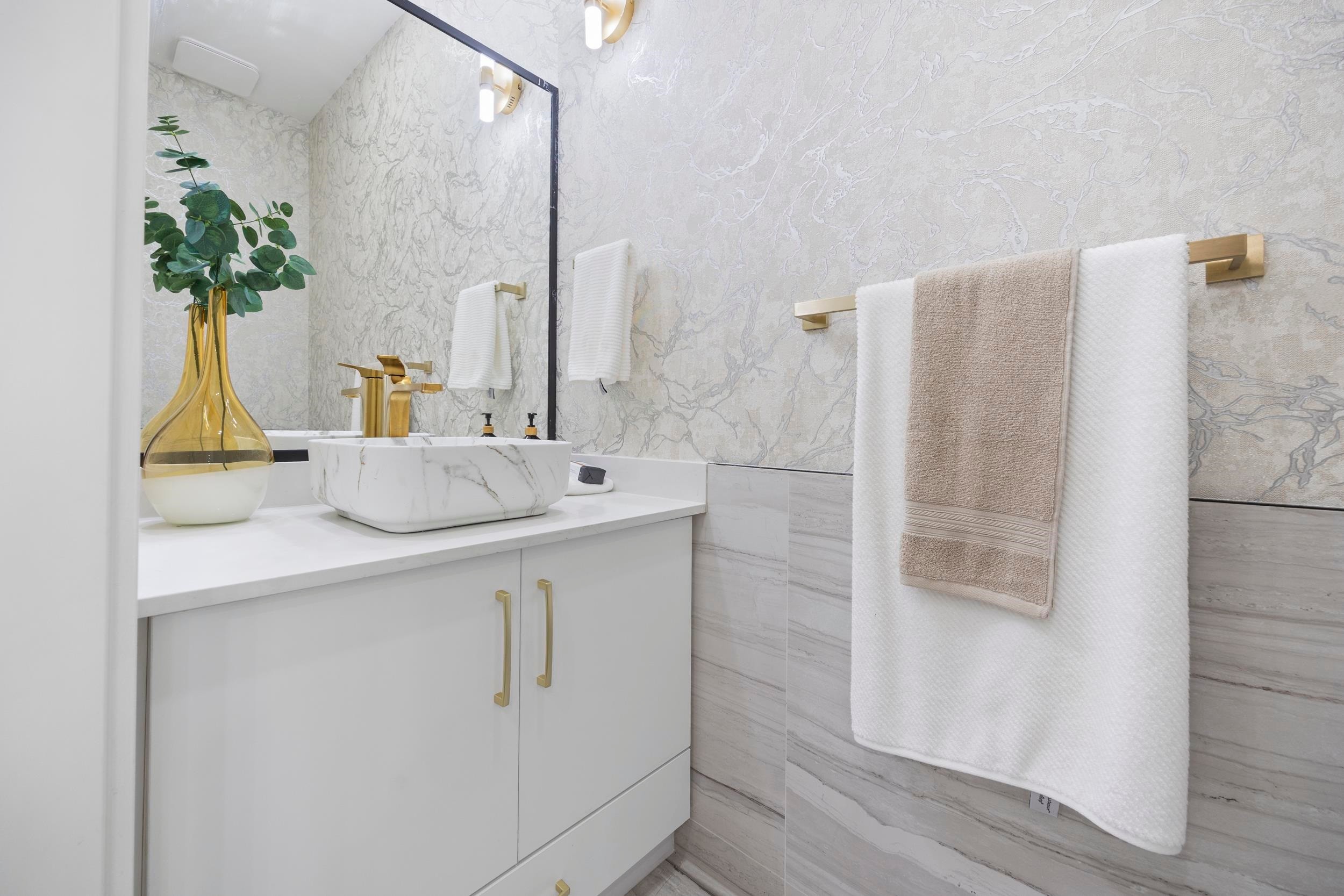 1-7361 Fraser Street, Vancouver, BC
