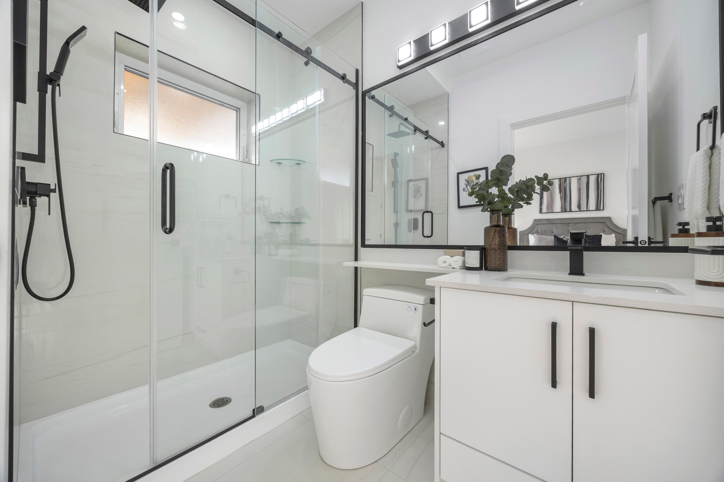 1-7361 Fraser Street, Vancouver, BC