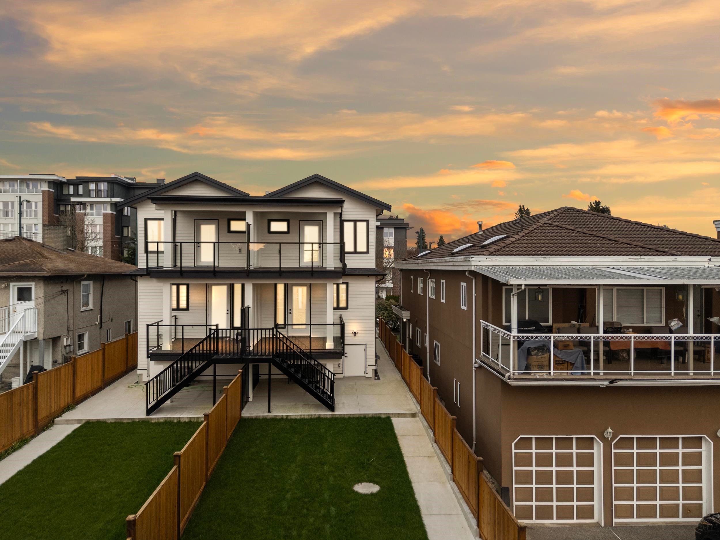 1-7361 Fraser Street, Vancouver, BC