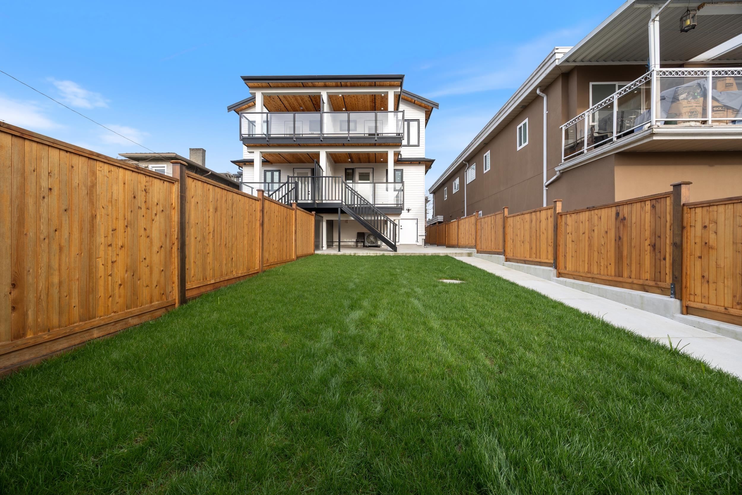 1-7361 Fraser Street, Vancouver, BC