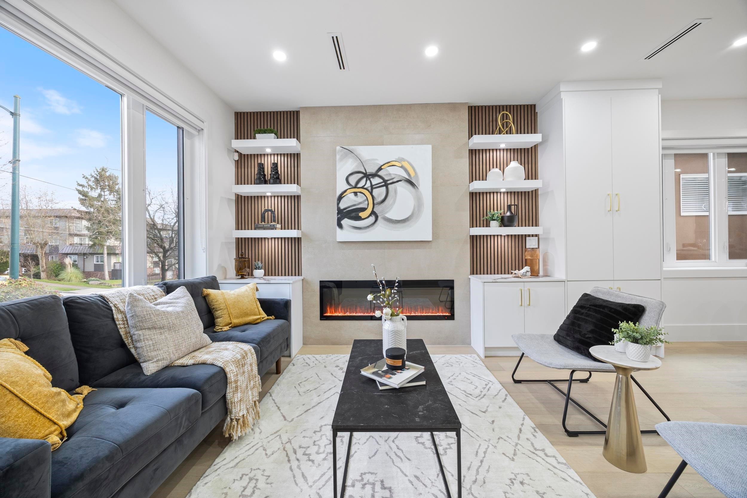 1-7361 Fraser Street, Vancouver, BC