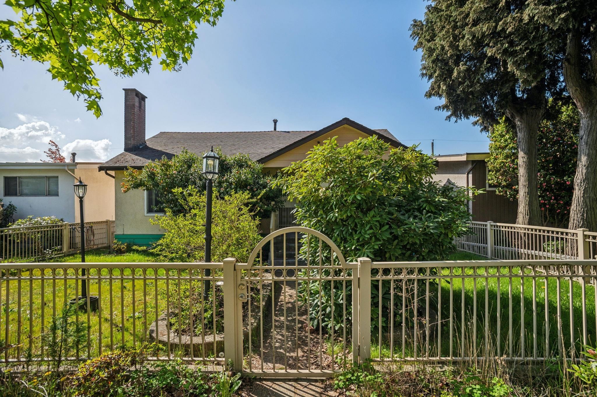 1388 60Th Avenue E, Vancouver, BC