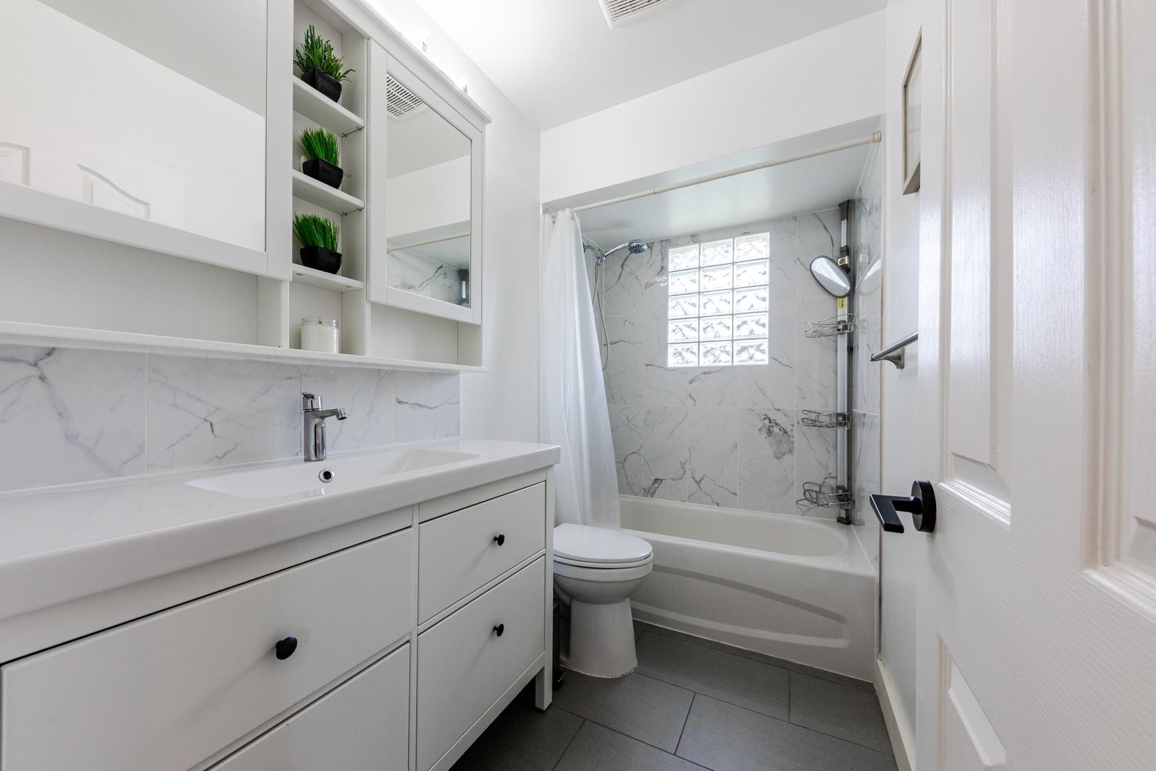 3778 Killarney Street, Port Coquitlam, BC - Indoor Photo Showing Bathroom