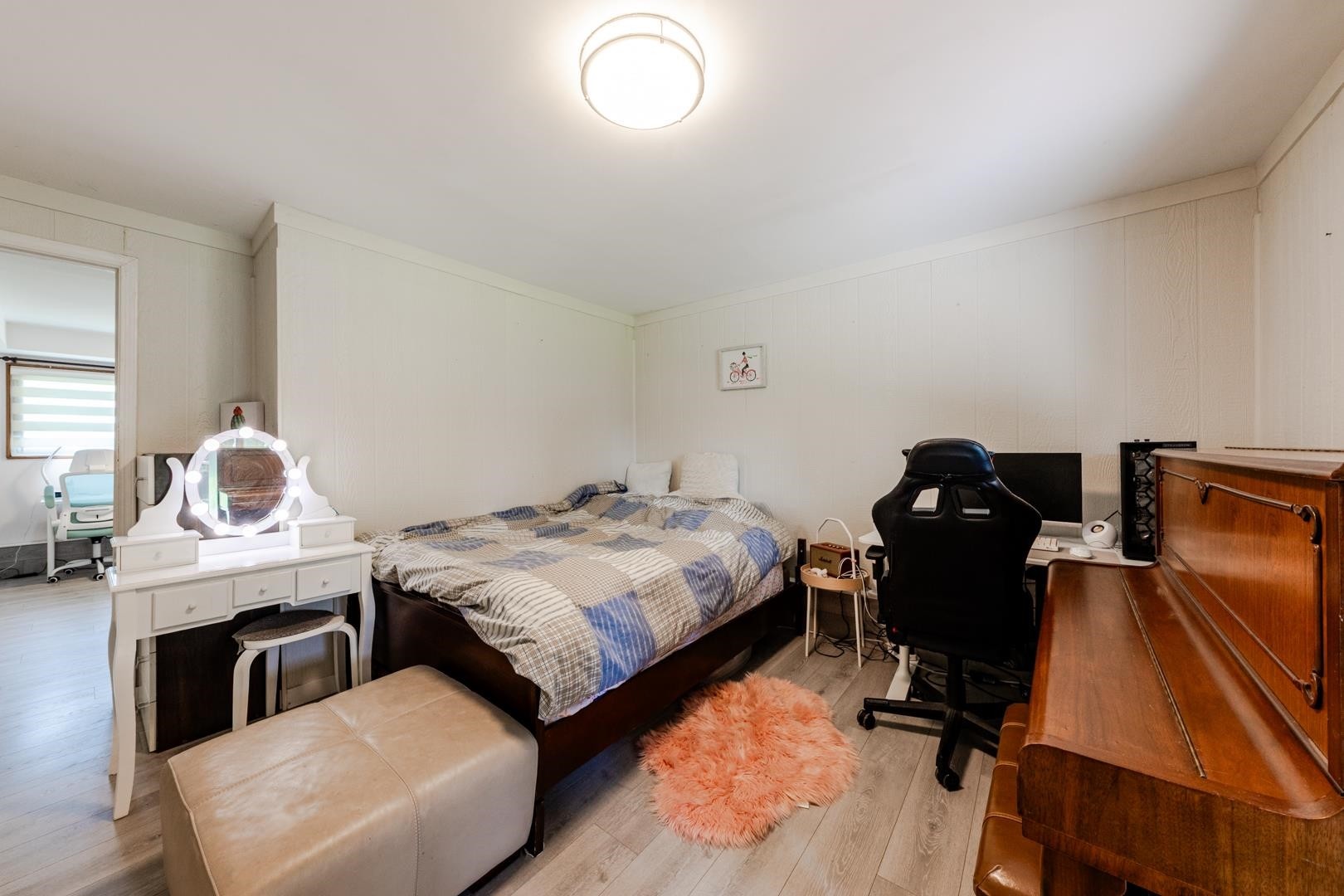 3778 Killarney Street, Port Coquitlam, BC - Indoor Photo Showing Bedroom
