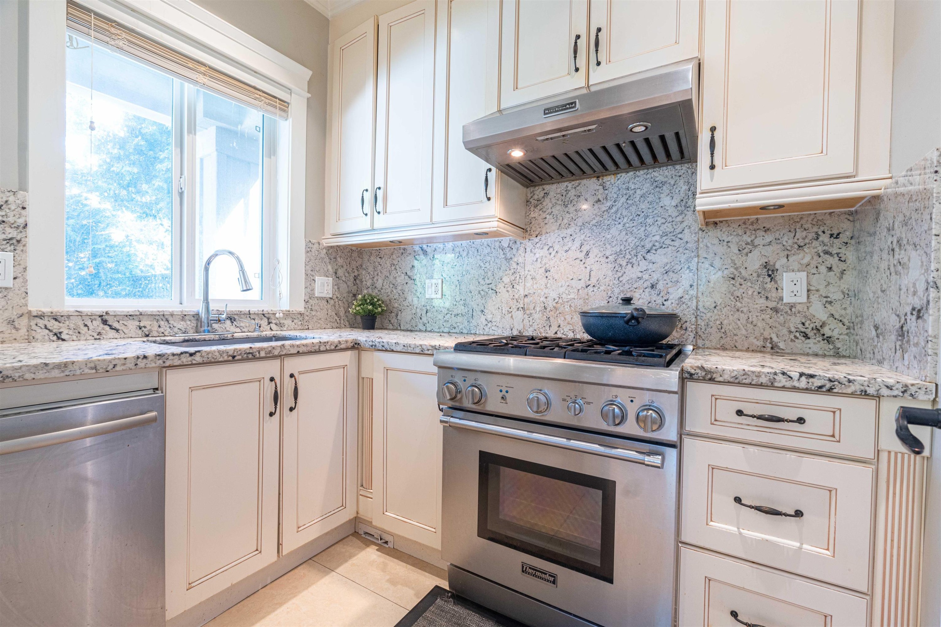 8180 Lundy Road, Richmond, BC