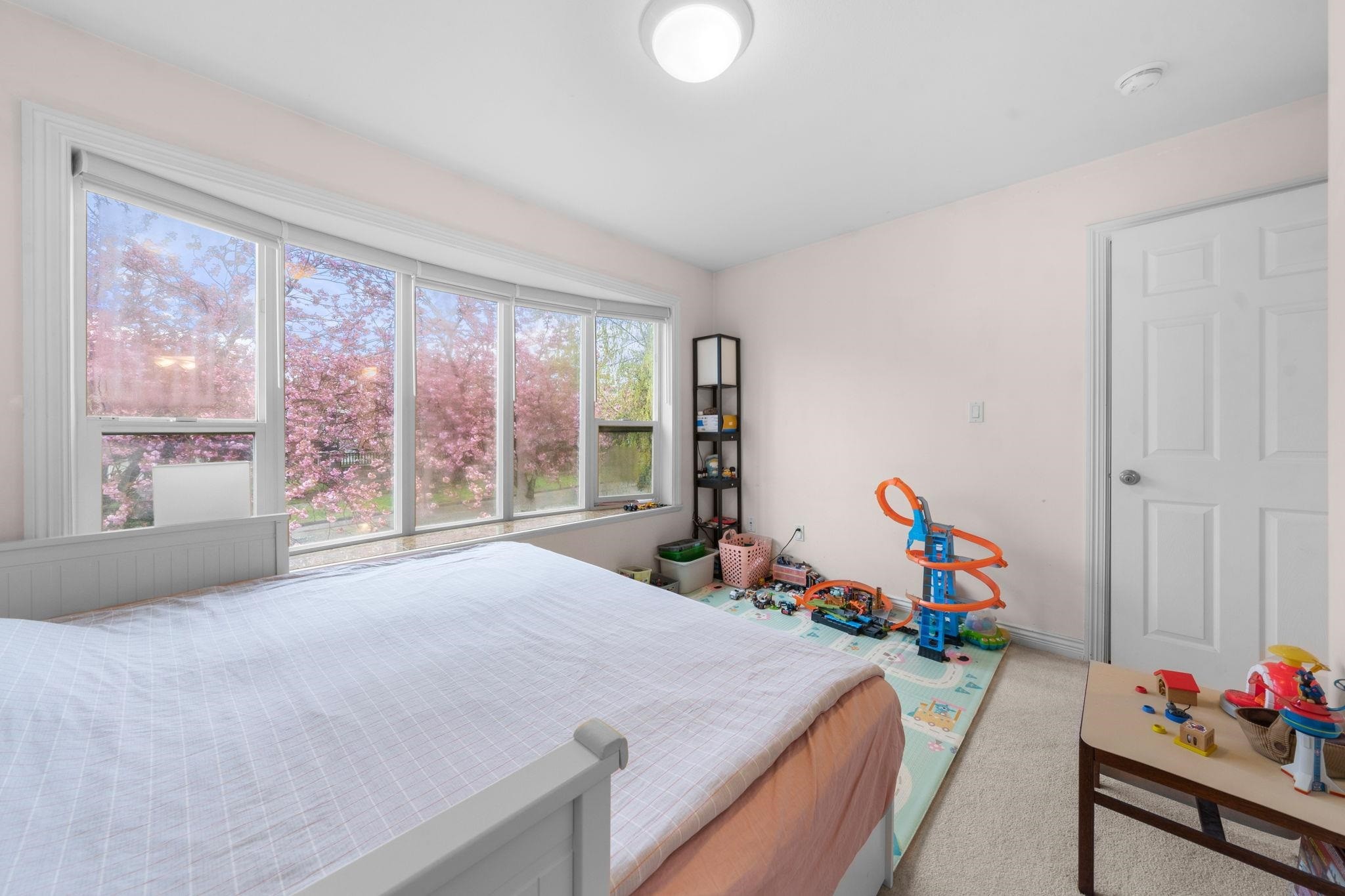 62 61St Avenue E, Vancouver, BC