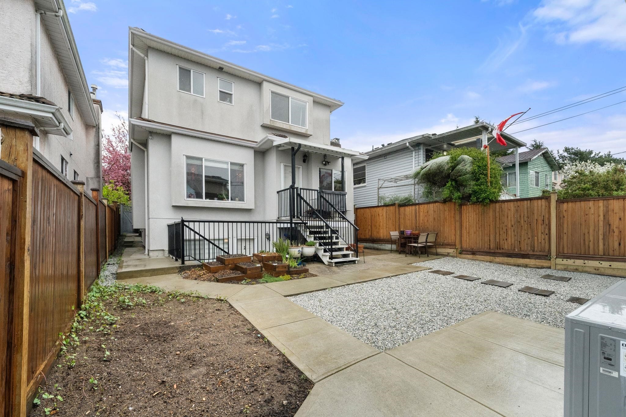 62 61St Avenue E, Vancouver, BC