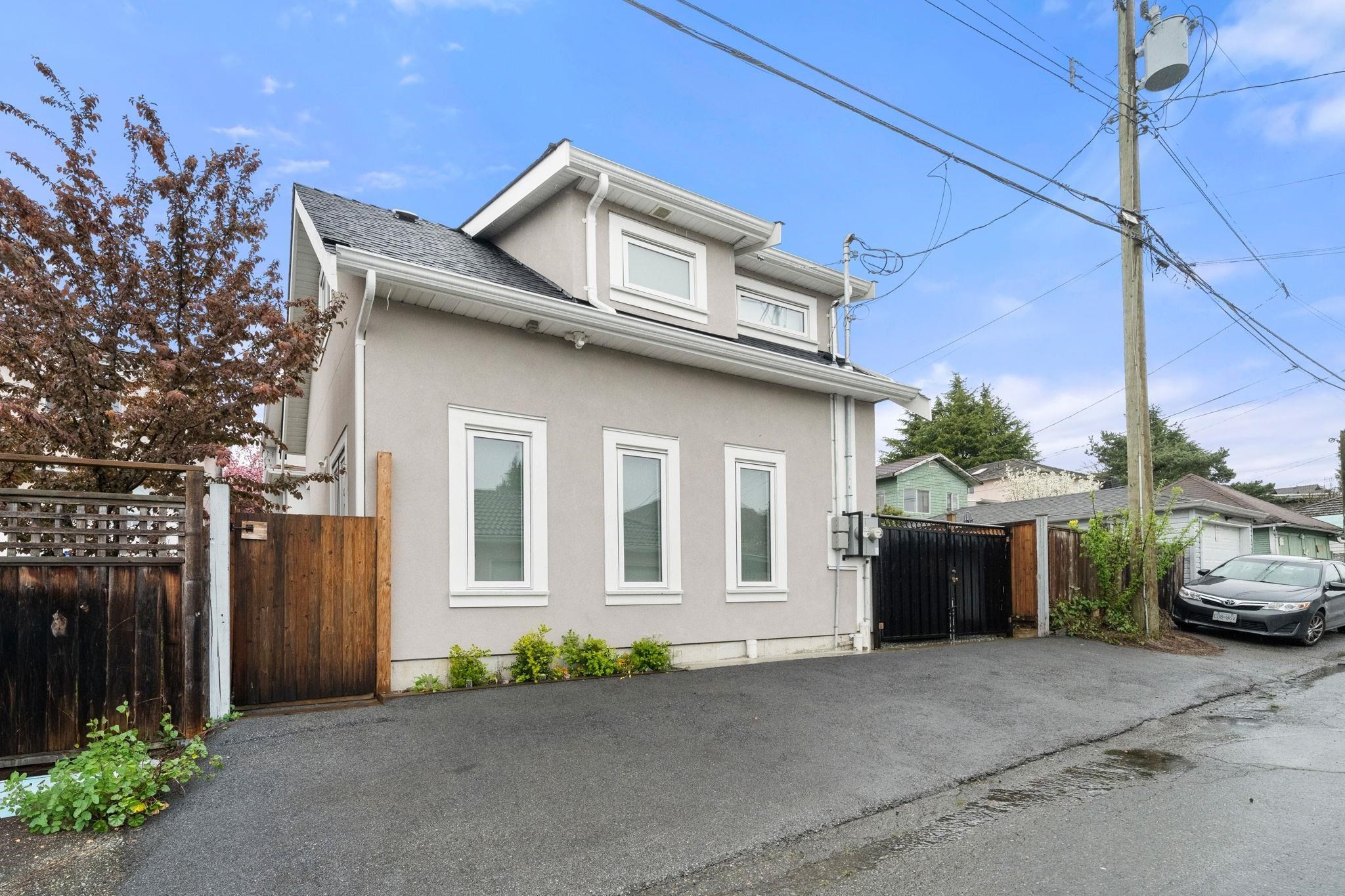62 61St Avenue E, Vancouver, BC