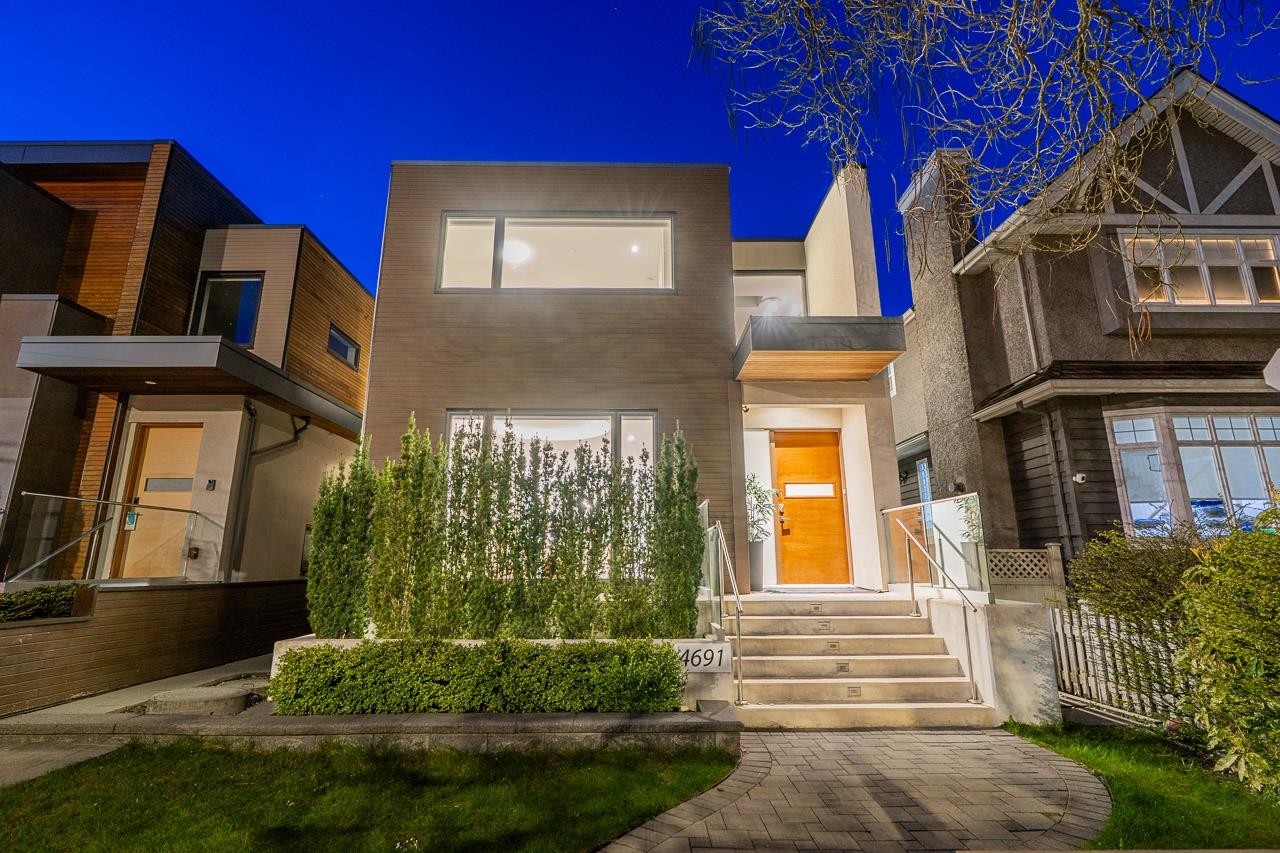 4691 9Th Avenue W, Vancouver, BC