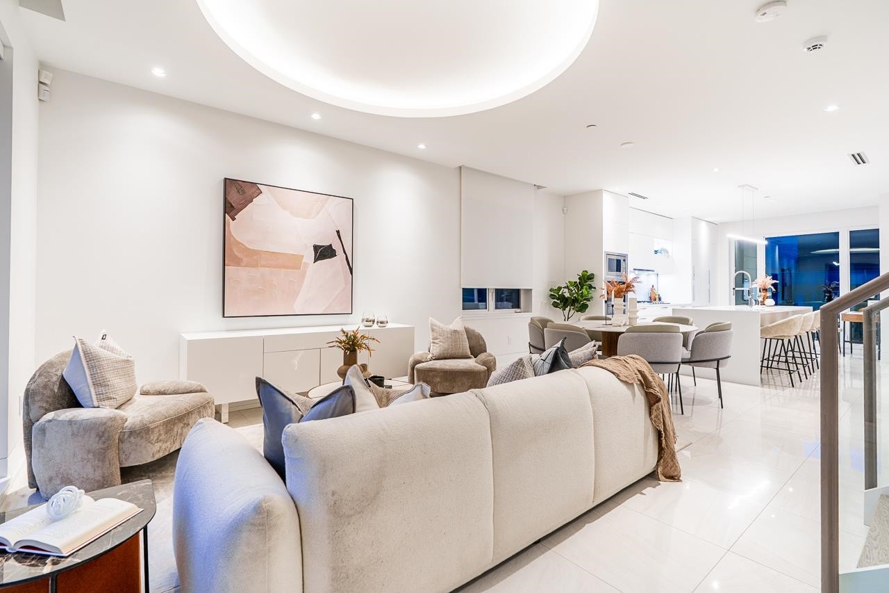 4691 9Th Avenue W, Vancouver, BC