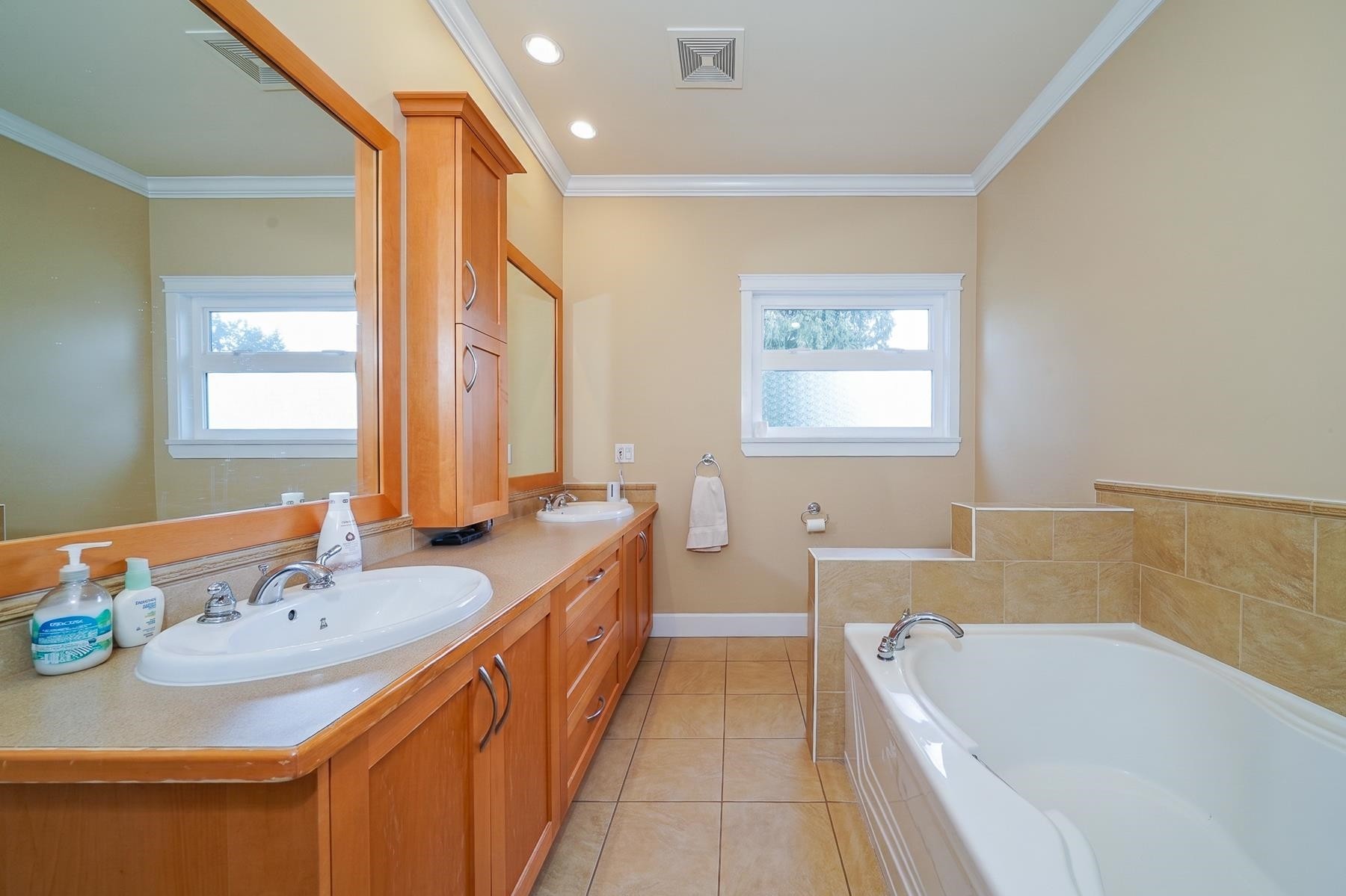 735 Schoolhouse Street, Coquitlam, BC