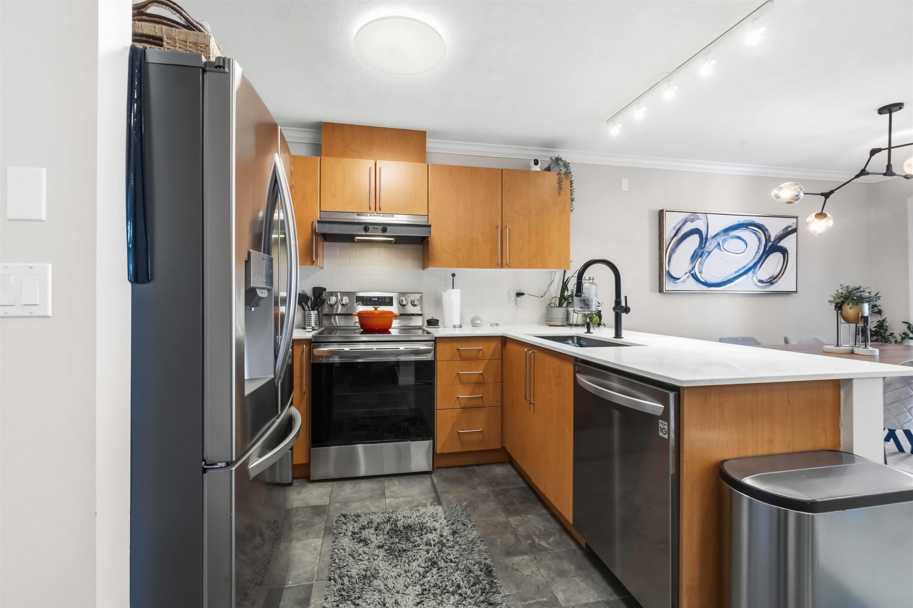 406-1150 29Th Street E, North Vancouver, BC