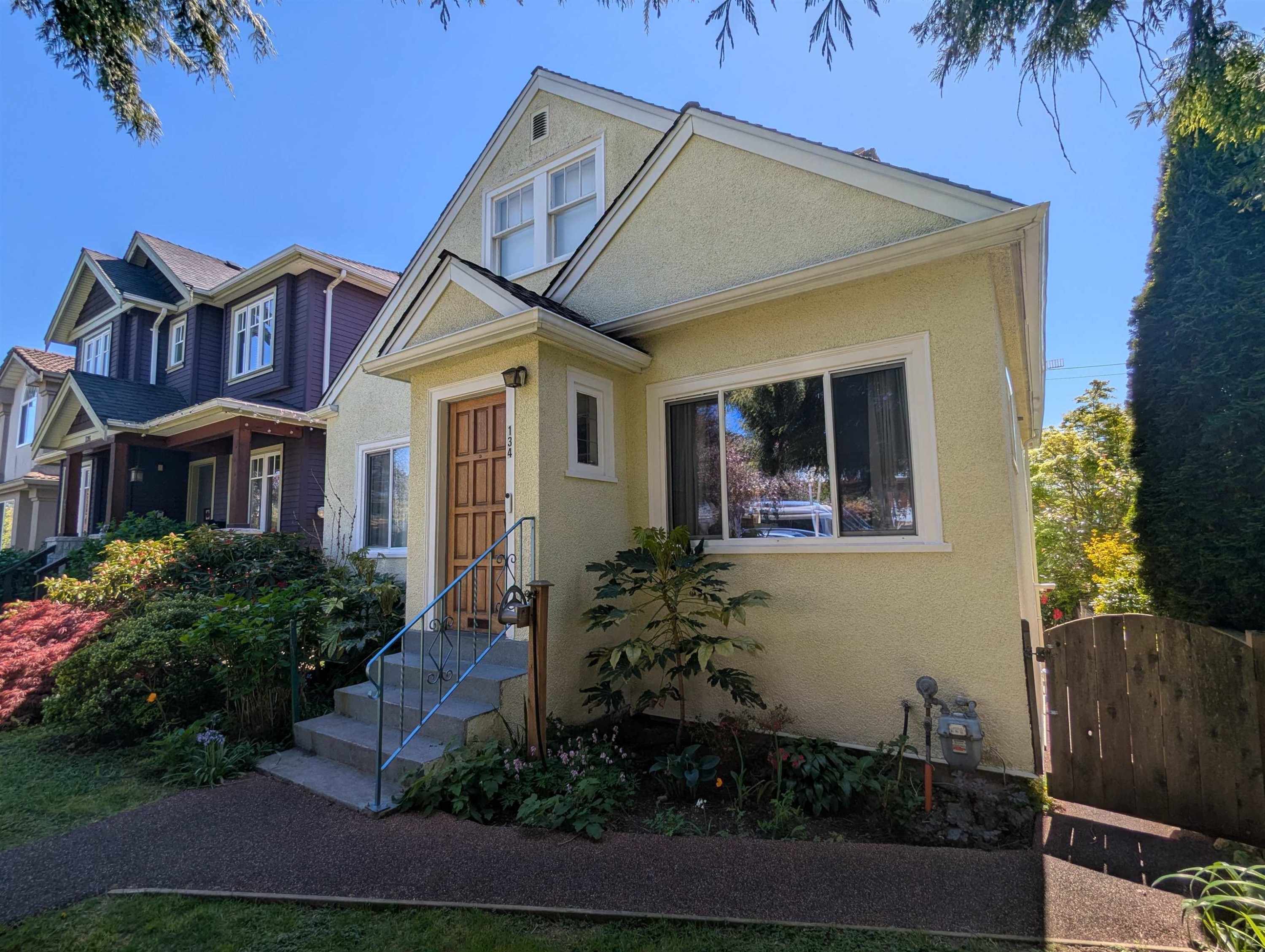 134 40Th Avenue W, Vancouver, BC