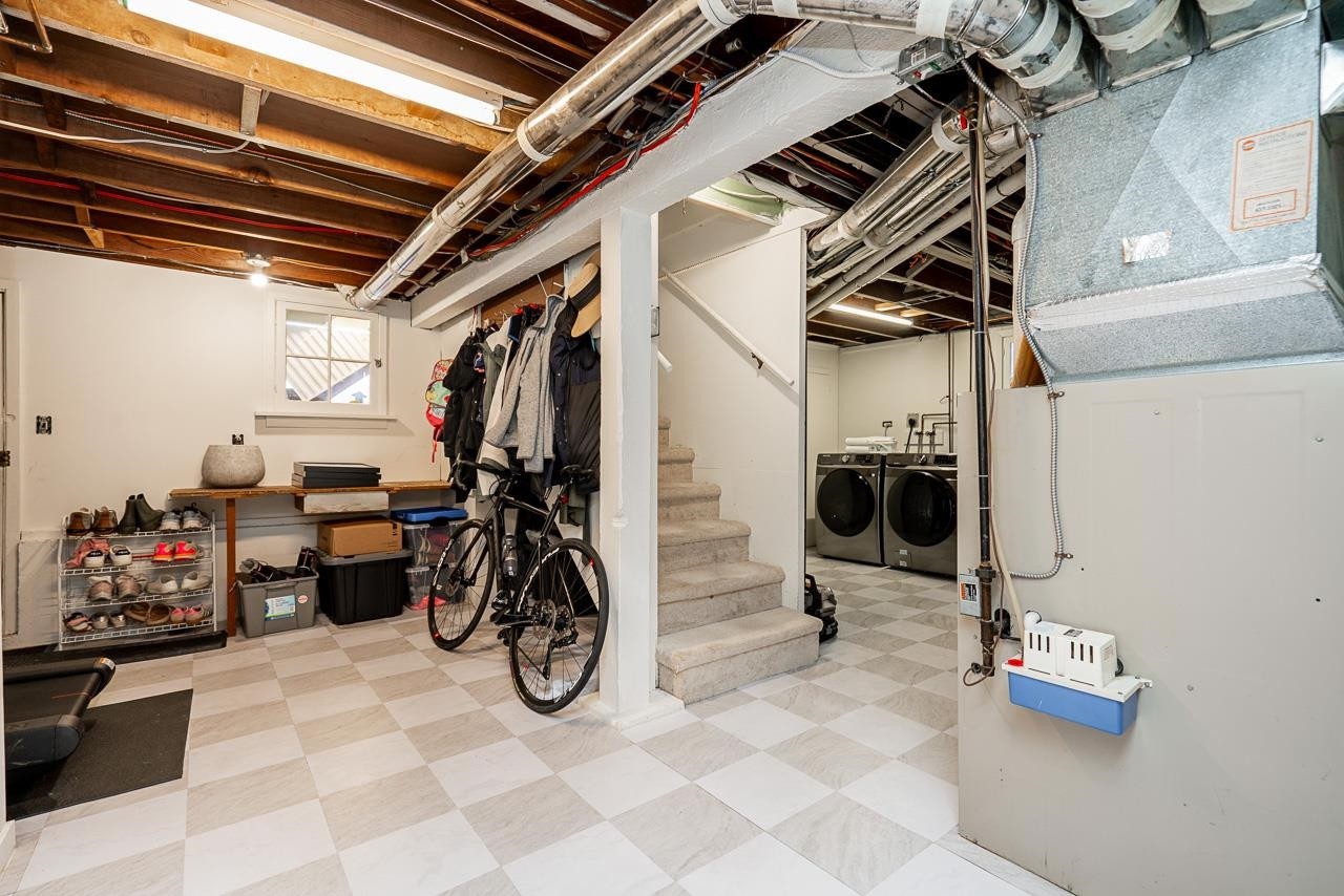 134 40Th Avenue W, Vancouver, BC