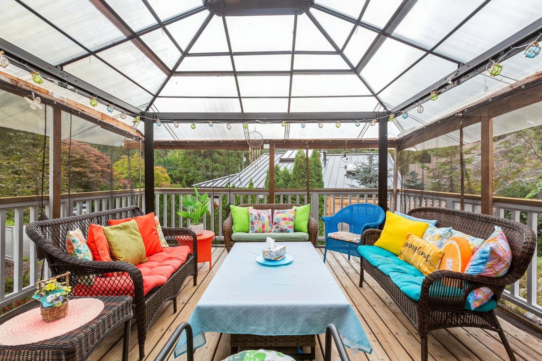 5607 Eagle Harbour Road, West Vancouver, BC
