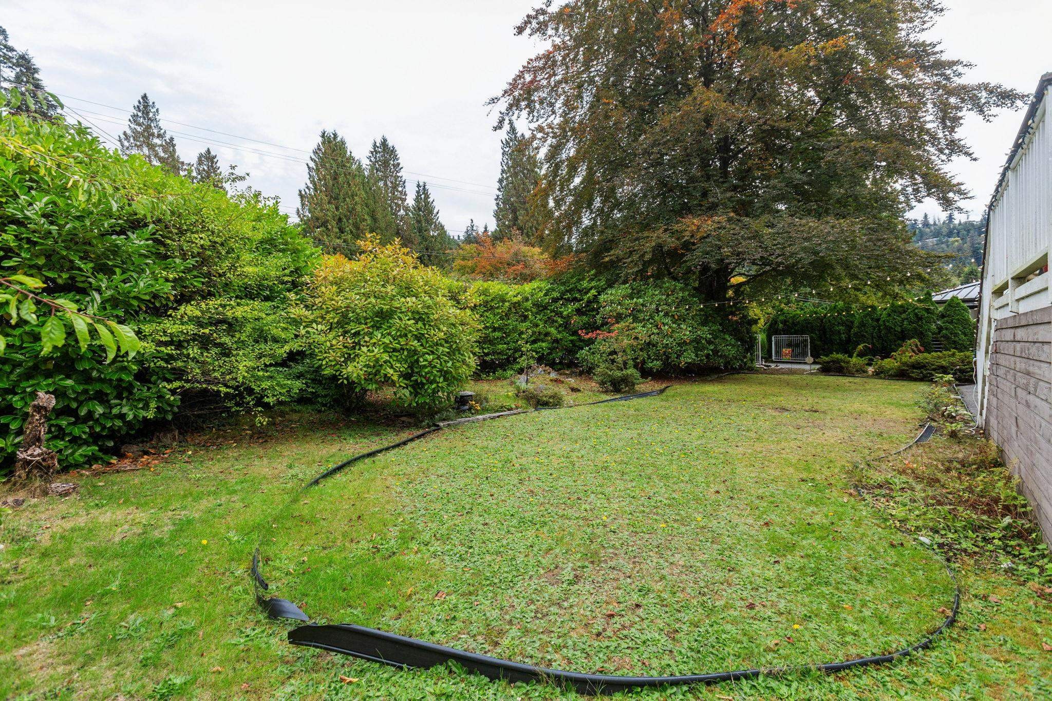 5607 Eagle Harbour Road, West Vancouver, BC