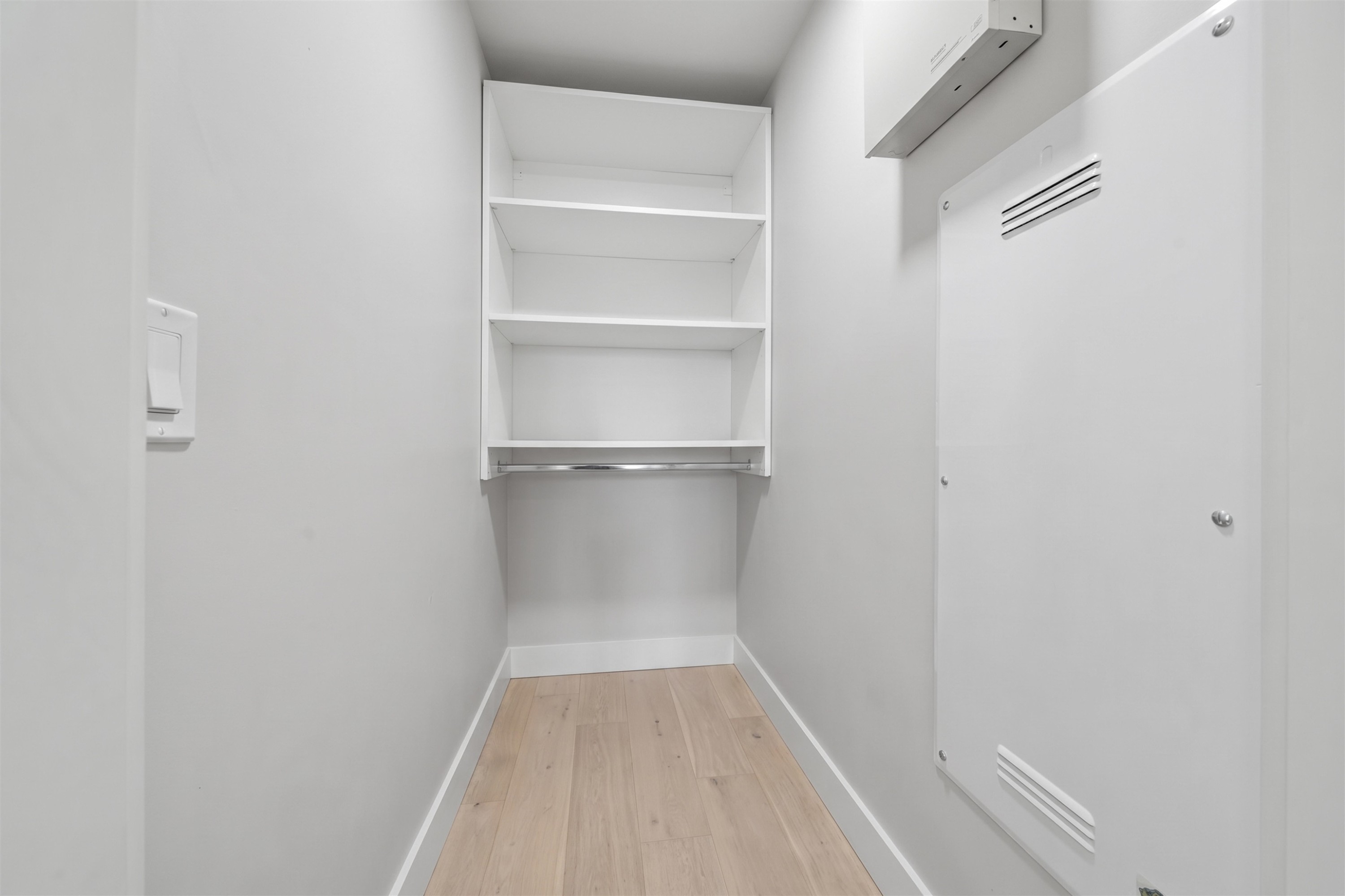 1758 14Th Avenue E, Vancouver, BC