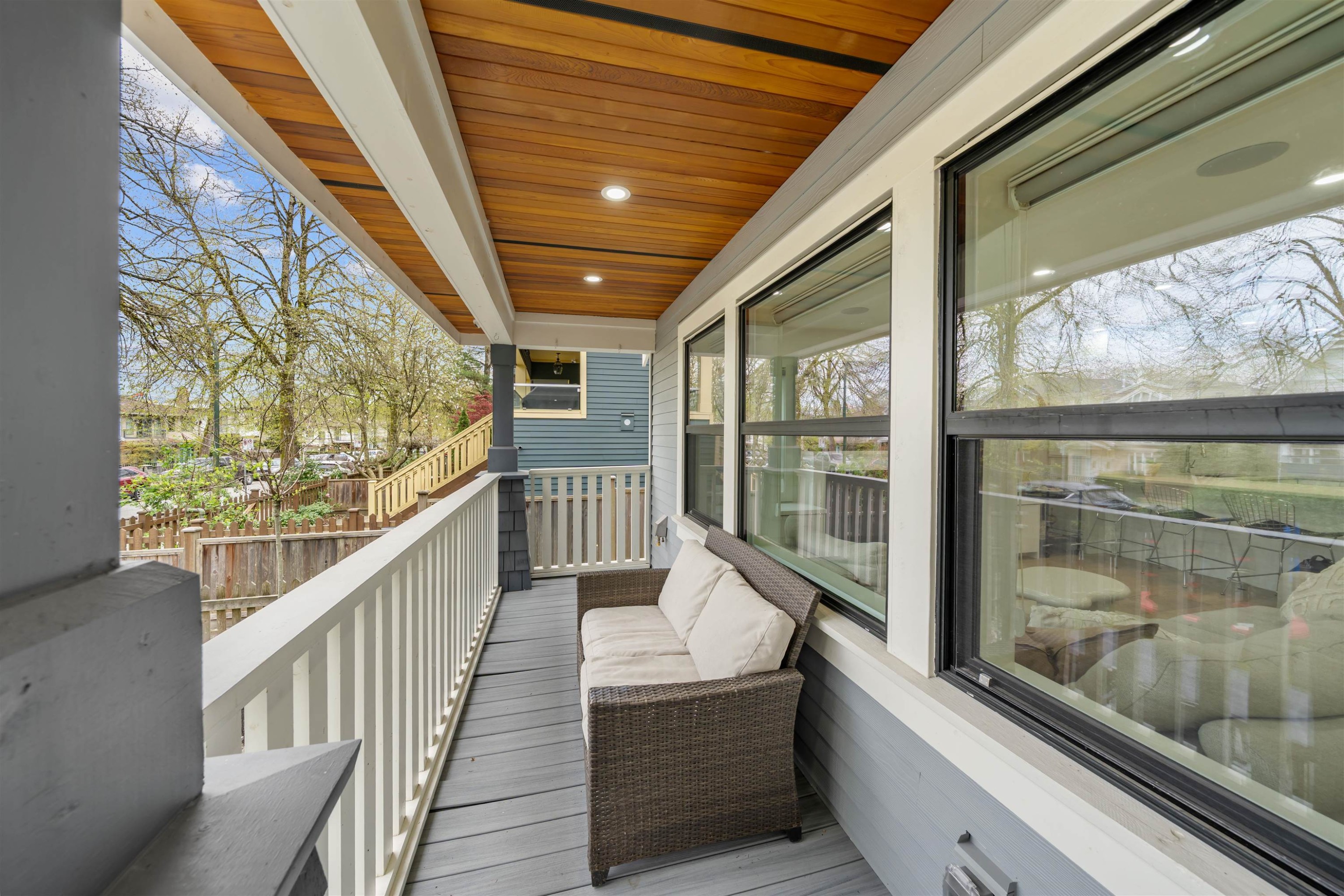 1758 14Th Avenue E, Vancouver, BC